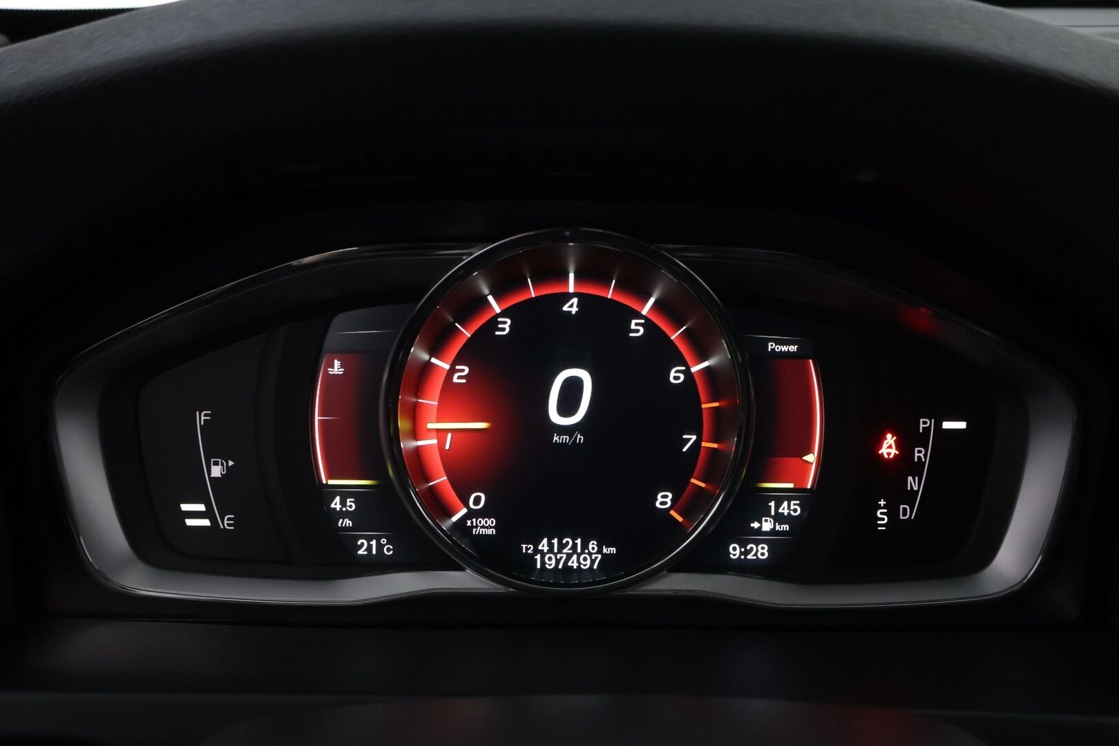 Volvo S60 2017 T4 Summum aut - Suomiauto | Webasto | High Perf Audio | Nahkasisusta | Muistipenkki | Vetokoukku | Huippuvarusteet | Juuri tullut Tampereelle! - KORKO VAIN 3,99 %