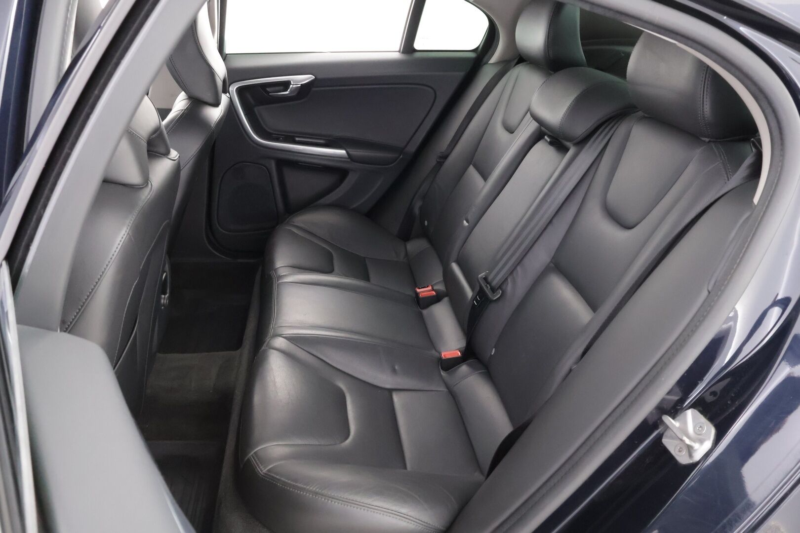 Volvo S60 2017 T4 Summum aut - Suomiauto | Webasto | High Perf Audio | Nahkasisusta | Muistipenkki | Vetokoukku | Huippuvarusteet | Juuri tullut Tampereelle! - KORKO VAIN 3,99 %
