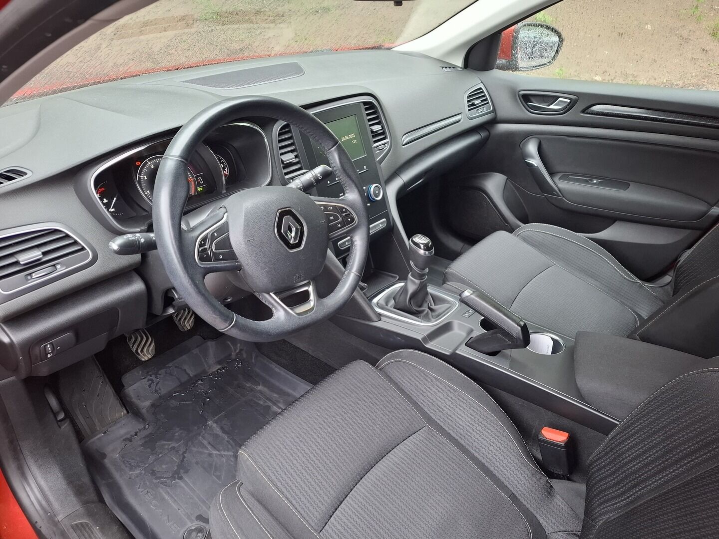 Renault Megane 2016 Sport Tourer Energy TCe 130 Zen **Vakkari / P.tutkat / TULOSSA