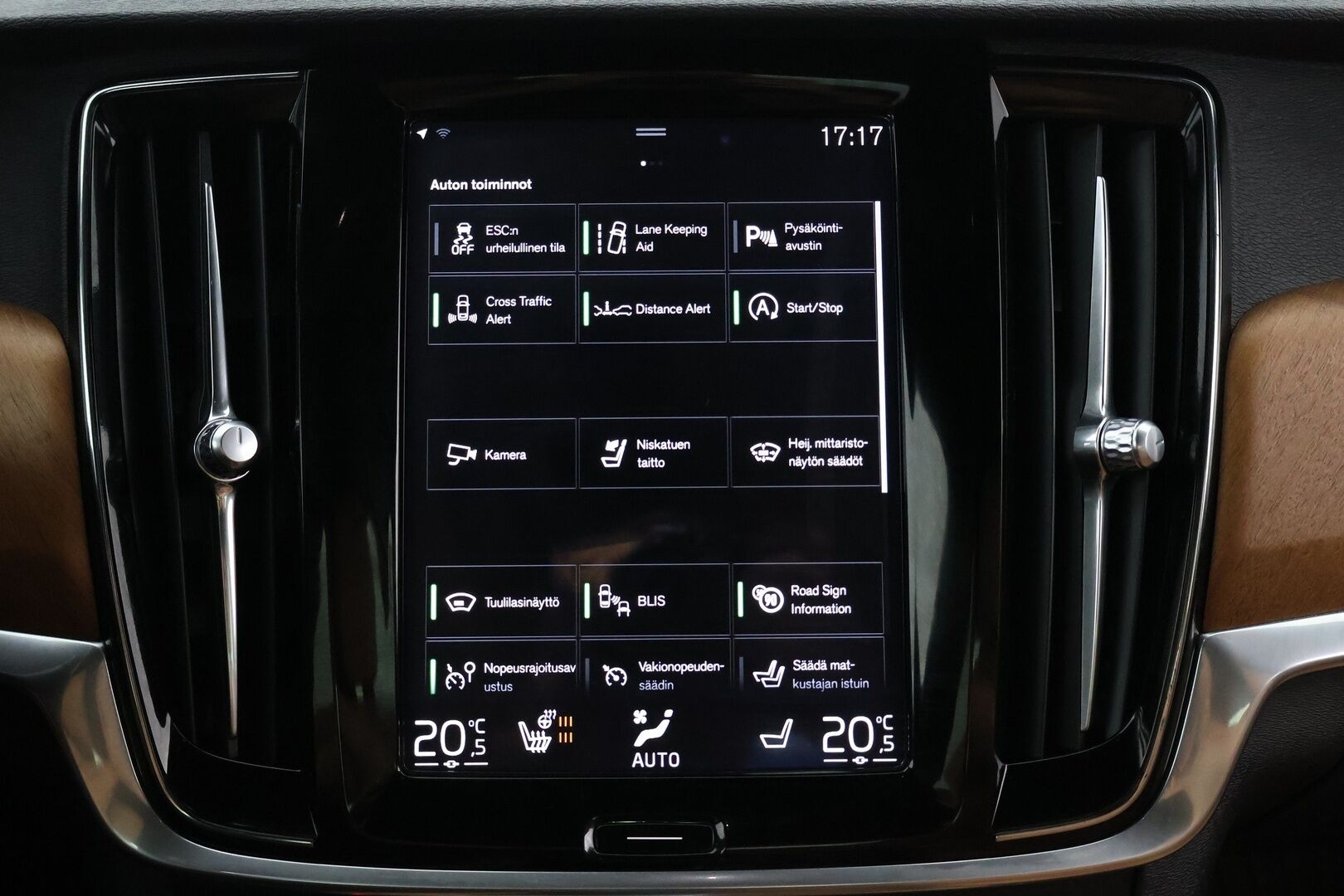 Volvo S90 2016 D5 AWD Inscription aut - ilman AD-blue järjestelmää | Suomi-Auto | ACC | 360-Kamera | Lisälämmitin | Muistipenkit | Nahkaverhoilu | Vetokoukku