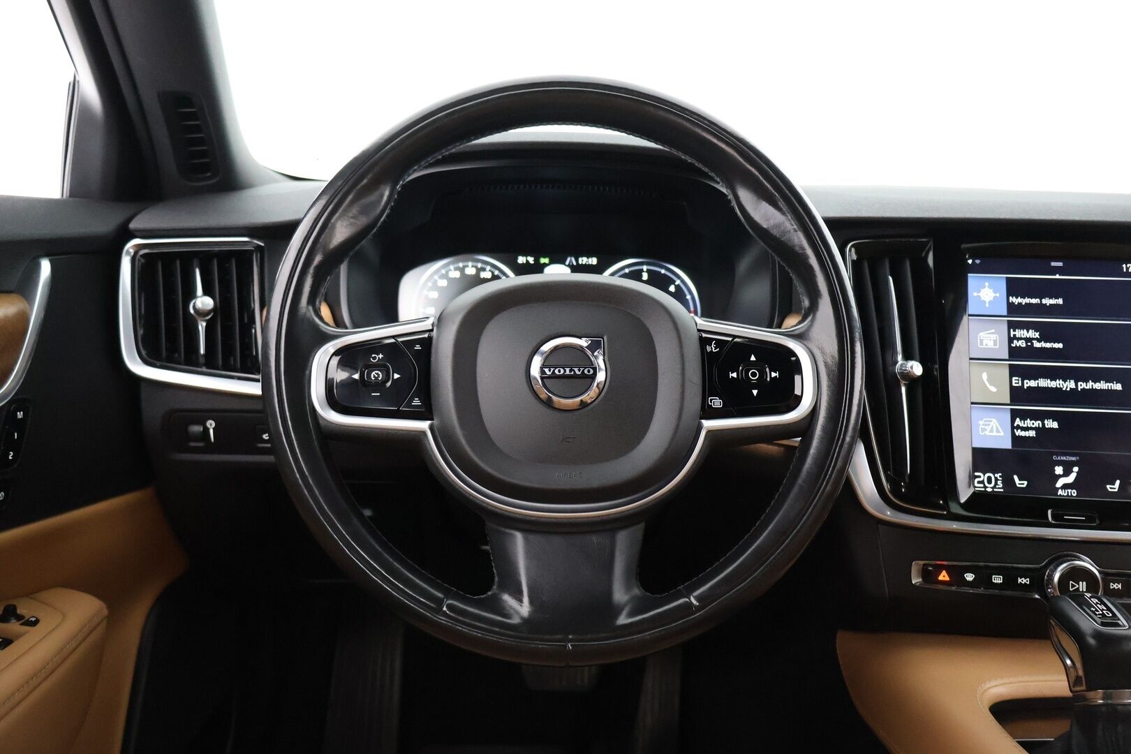 Volvo S90 2016 D5 AWD Inscription aut - ilman AD-blue järjestelmää | Suomi-Auto | ACC | 360-Kamera | Lisälämmitin | Muistipenkit | Nahkaverhoilu | Vetokoukku