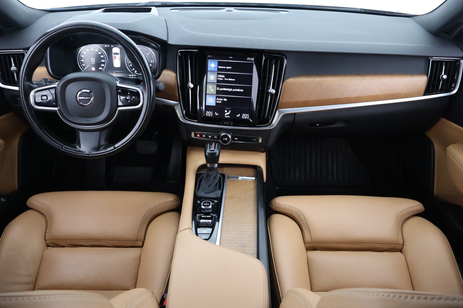 Volvo S90 2016 D5 AWD Inscription aut - ilman AD-blue järjestelmää | Suomi-Auto | ACC | 360-Kamera | Lisälämmitin | Muistipenkit | Nahkaverhoilu | Vetokoukku
