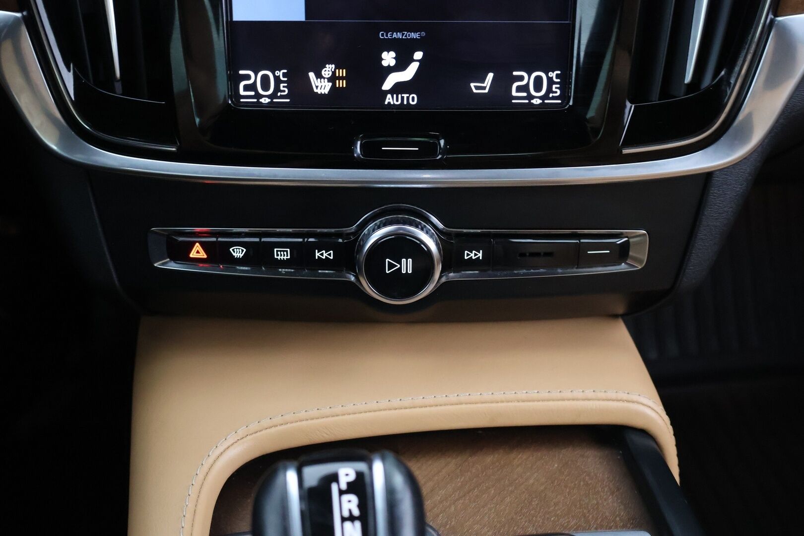 Volvo S90 2016 D5 AWD Inscription aut - ilman AD-blue järjestelmää | Suomi-Auto | ACC | 360-Kamera | Lisälämmitin | Muistipenkit | Nahkaverhoilu | Vetokoukku