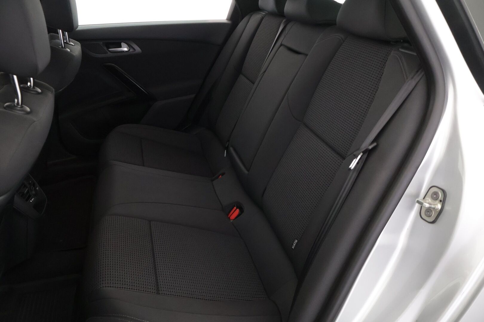 Peugeot 508 2017 SW Active BlueHDi 120 ** Lohko / Koukku / Vakkari / Bluetooth - ** Kahdet renkaat / Juuri katsastettu ** - HULLU BLACKWEEK KORKOTARJOUS 2,49%