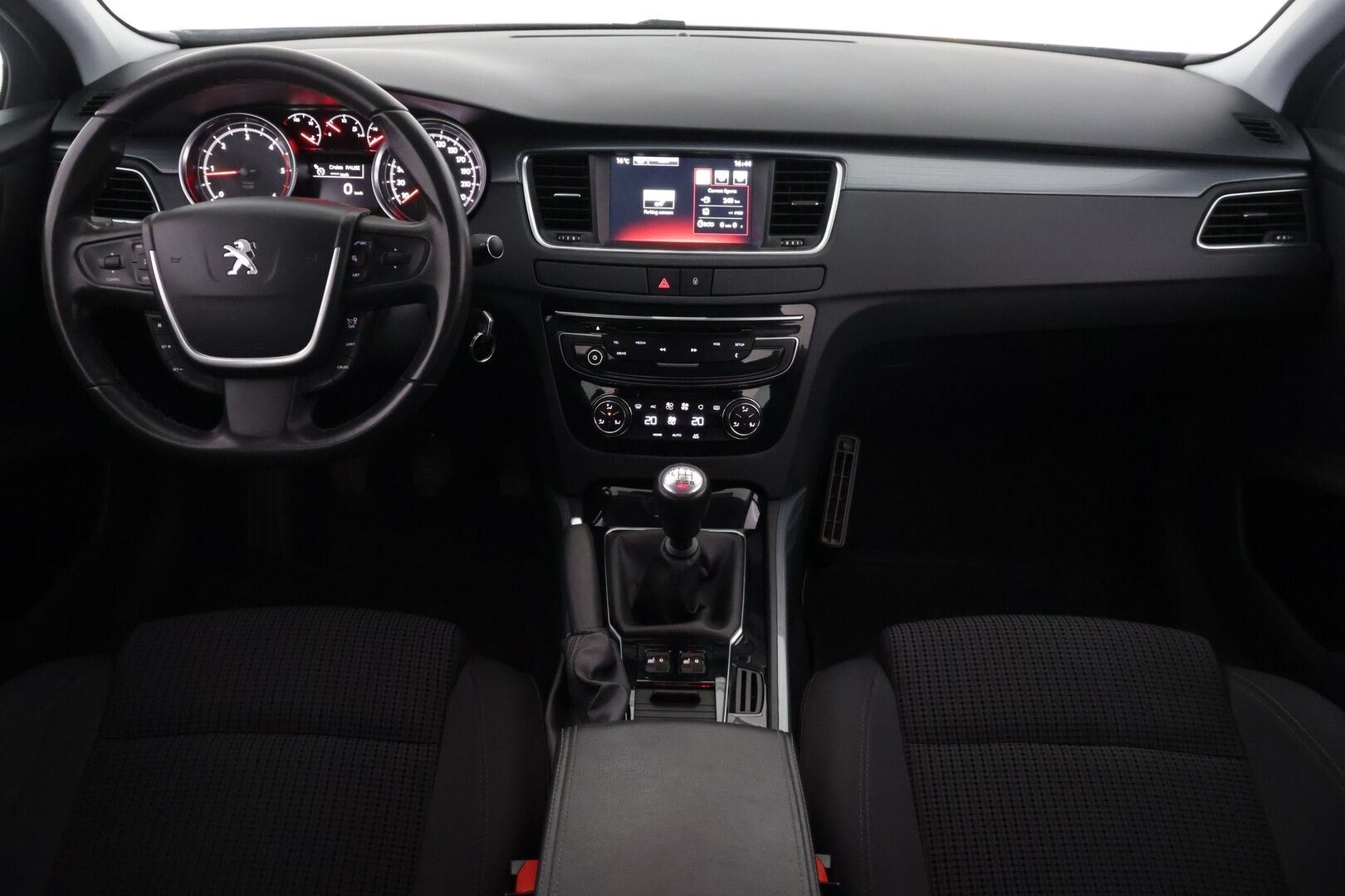 Peugeot 508 2017 SW Active BlueHDi 120 ** Lohko / Koukku / Vakkari / Bluetooth - ** Kahdet renkaat / Juuri katsastettu ** - HULLU BLACKWEEK KORKOTARJOUS 2,49%