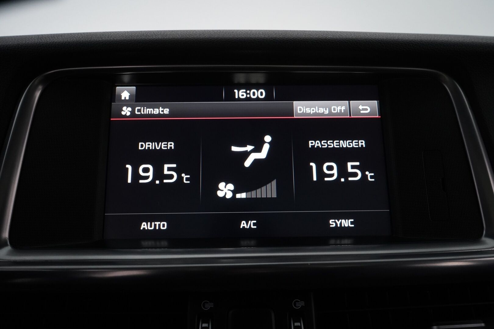Kia Optima 2017 1,7 CRDi ISG Business Luxury SW DCT A/T - ACC / BLIS / Muistipenkki / Nahat / Harman / Kardon / 360 kamera