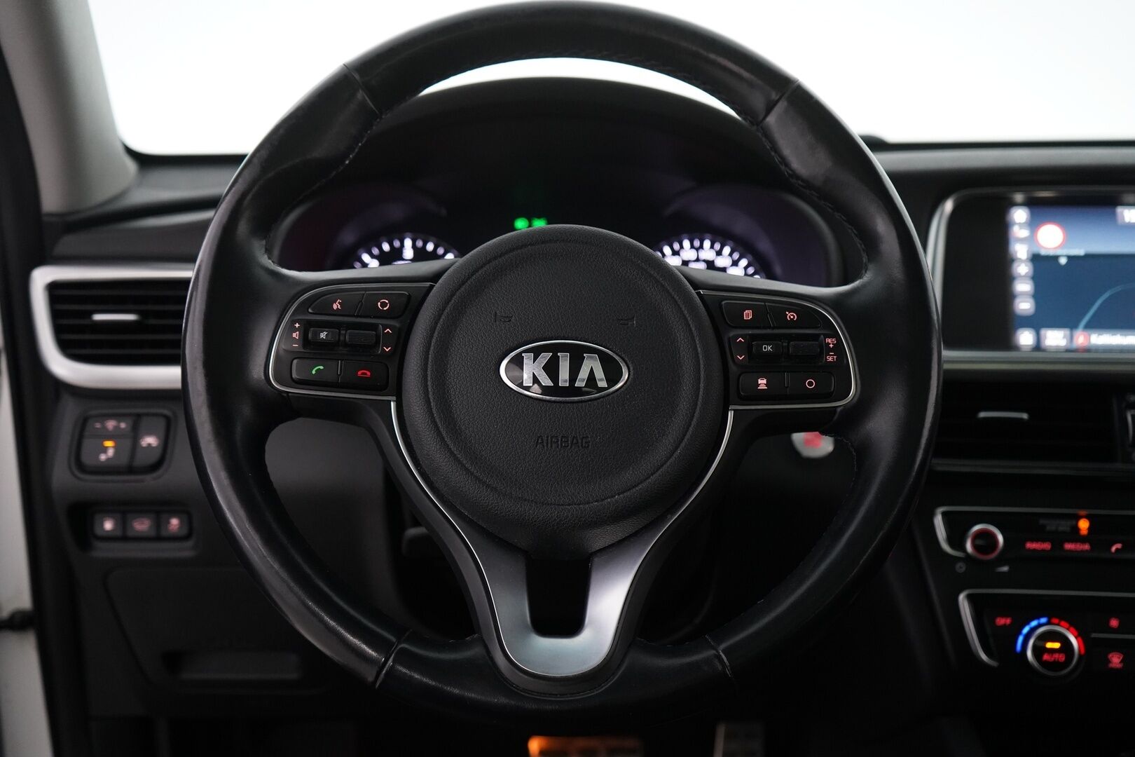 Kia Optima 2017 1,7 CRDi ISG Business Luxury SW DCT A/T - ACC / BLIS / Muistipenkki / Nahat / Harman / Kardon / 360 kamera