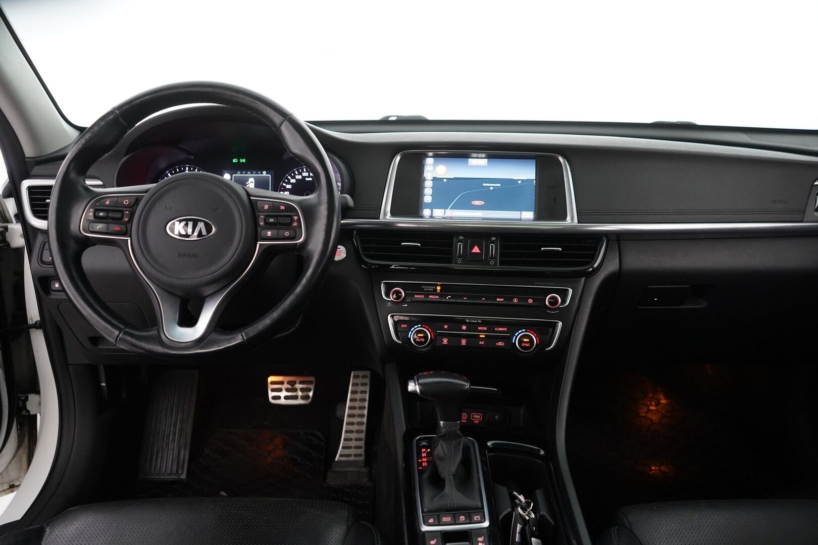 Kia Optima 2017 1,7 CRDi ISG Business Luxury SW DCT A/T - ACC / BLIS / Muistipenkki / Nahat / Harman / Kardon / 360 kamera