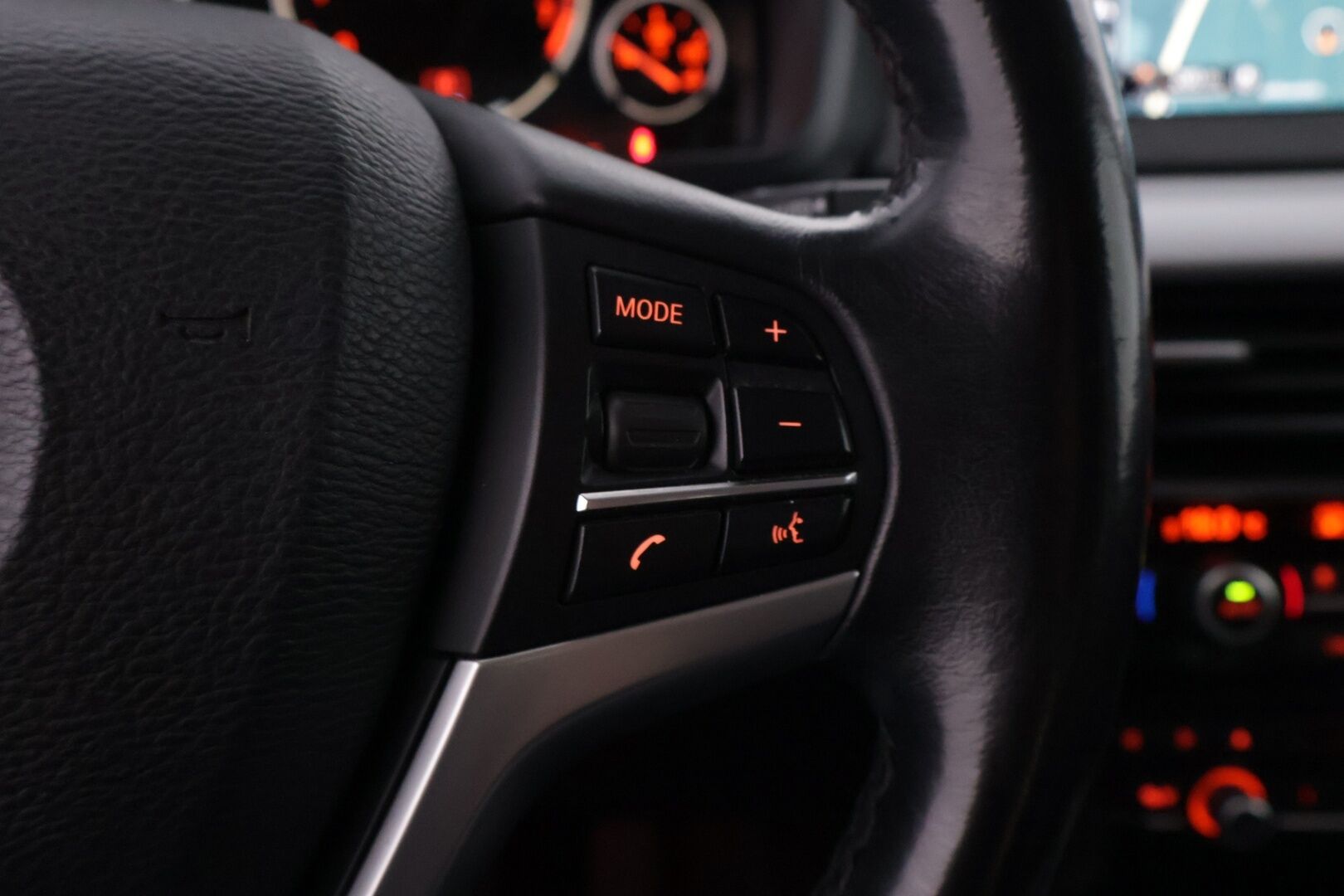 BMW X5 2017 F15 xDrive40e A - YritysOutlet - Myydään vain yrityksille - Upeasta varusteltu / Ruskeat nahat / Hyvin huollettu / S.ratti / S.kontti / Hyvät nastat 