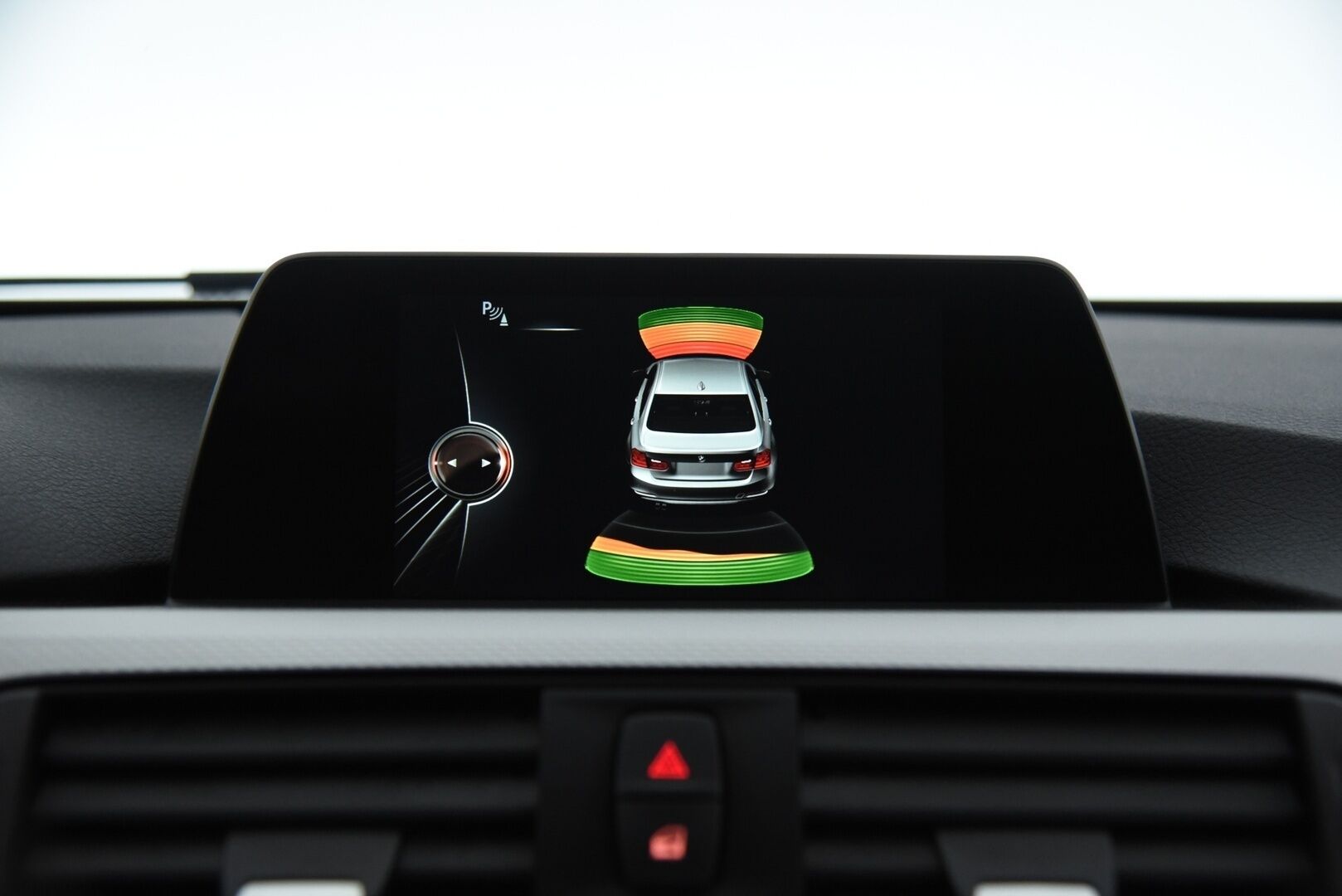 BMW 330 2017 F30 Sedan 330e A Business M Sport / Adapt. vak. / Muistipenkki / Adapt. LED / HiFi / P-Tutkat - Akku kuntotarkastettu! / Kahdet hyvät renkaat