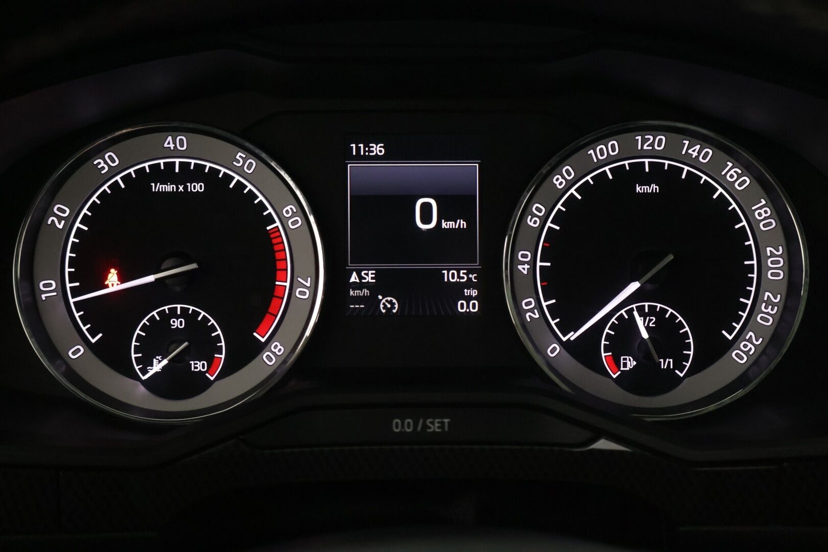 Skoda Superb 2017 1,4 TSI ACT SportLine - Panorama | ACC | Muistipenkki | Canton | P-Kamera | Tutkat | Navi | Ambient | Koukku | Webasto