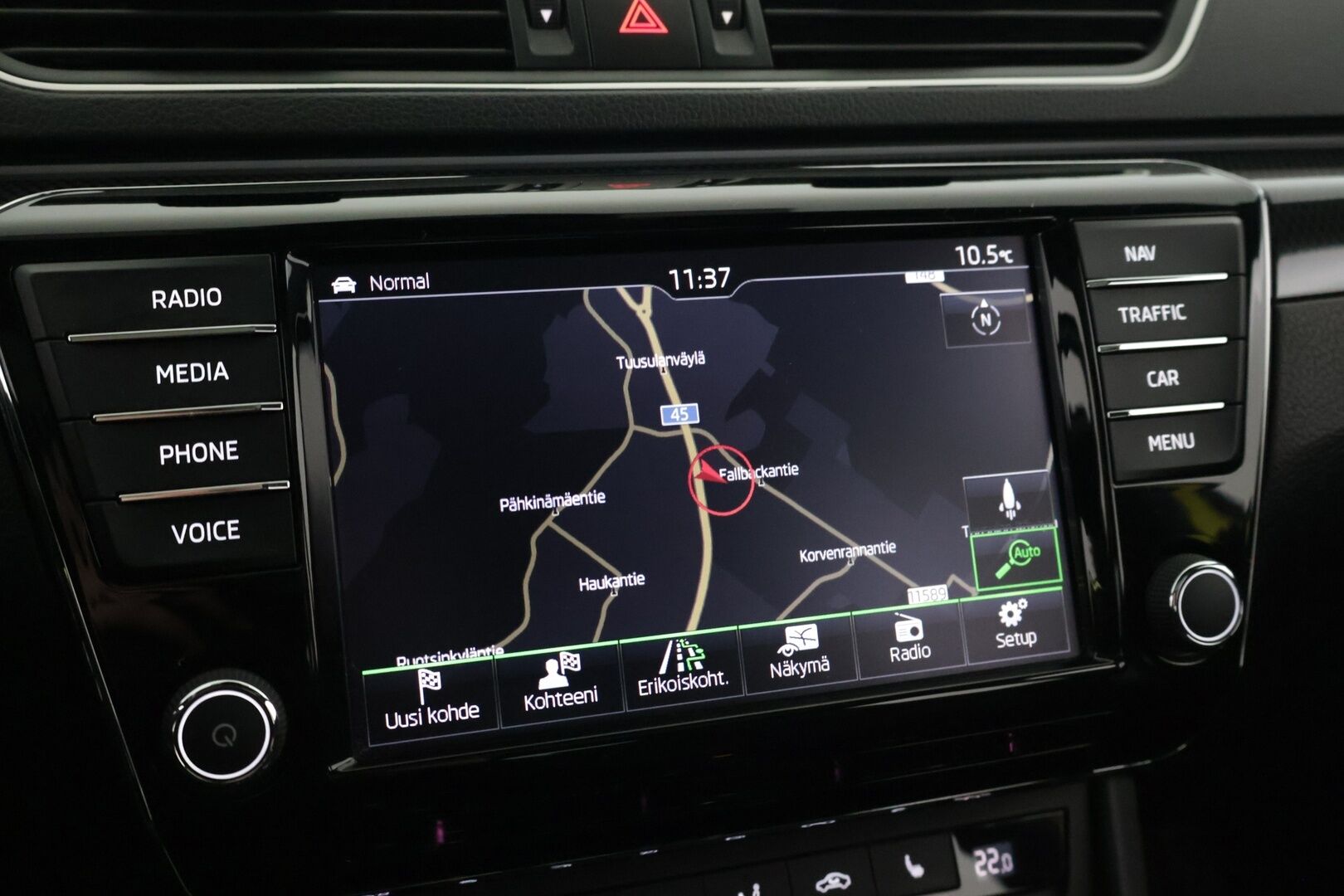 Skoda Superb 2017 1,4 TSI ACT SportLine - Panorama | ACC | Muistipenkki | Canton | P-Kamera | Tutkat | Navi | Ambient | Koukku | Webasto