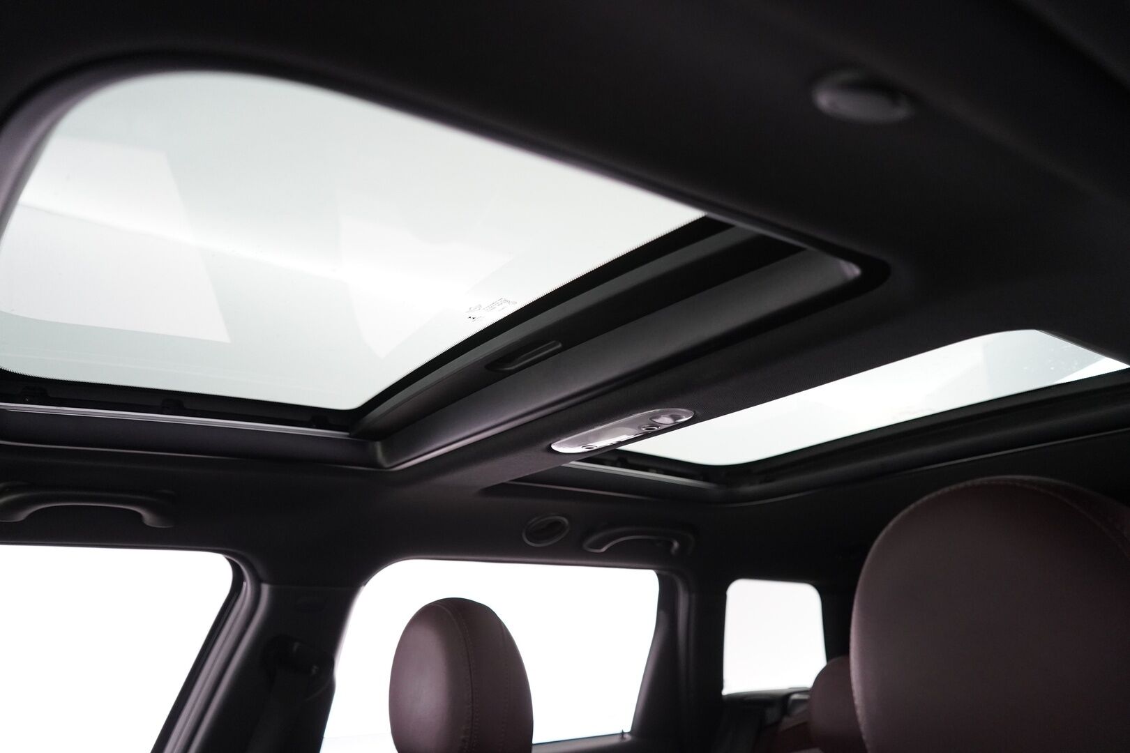 Mini Clubman 2016 Cooper SD A Business *ACC / Panorama / H&K / Nahat / KeyLessGo / HUD* - Kahdet renkaat alumiinivantein / Juuri huollettu