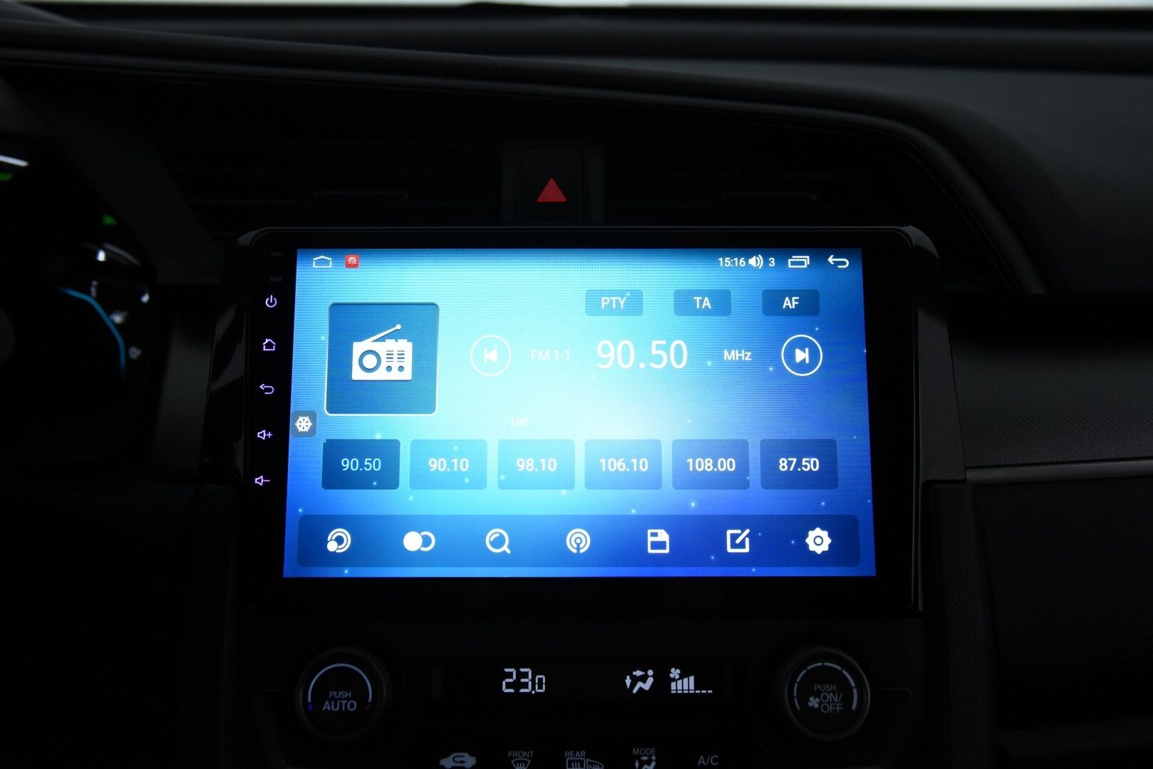 Honda Civic 2018 HB 129 hv Business AT * Adapt.vakkari / Kaistavahti / Suomi-auto * - Merkkihuollot / Jakopää vaihdettu / Juuri huollettu / Hyvällä historialla