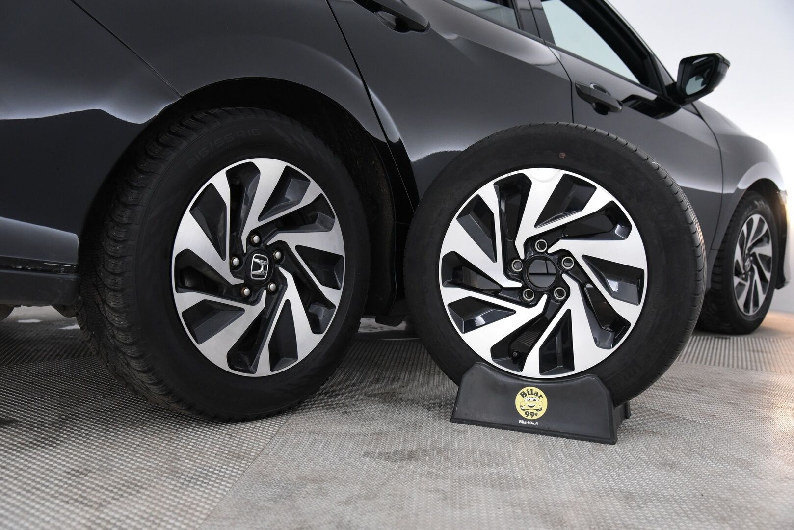 Honda Civic 2018 HB 129 hv Business AT * Adapt.vakkari / Kaistavahti / Suomi-auto * - Merkkihuollot / Jakopää vaihdettu / Juuri huollettu / Hyvällä historialla - HULLUT AVAJAISHULINAT KORKOTARJOUS 3,29 %