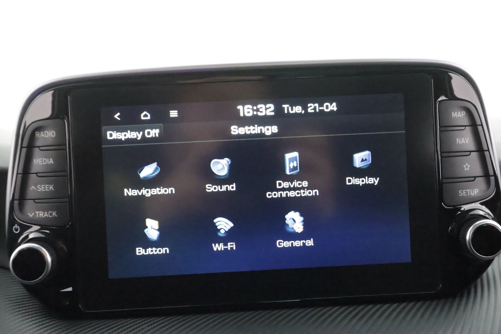 Hyundai Tucson 2020 1,6 CRDi 136 hv 48V hybrid 7-DCT-aut Comfort * Vakkari / Koukku / Lohko+Sisä / Navi / LED / Keyless / Ratinlämmitin * - P.Kamera / Suomi-auto / Kahdet renkaat aluvanteilla - HULLUT AVAJAISHULINAT KORKOTARJOUS 3,29 %