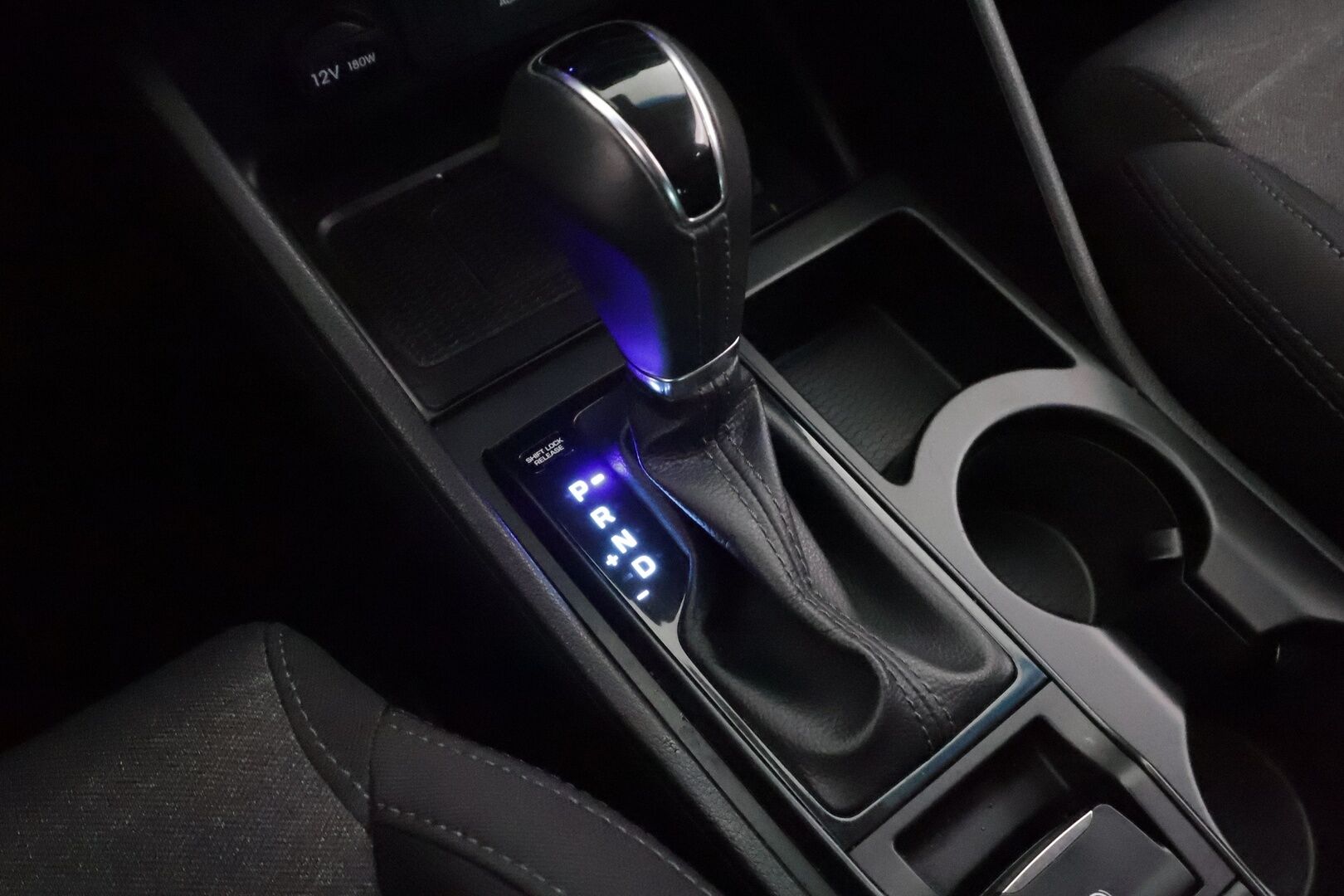 Hyundai Tucson 2020 1,6 CRDi 136 hv 48V hybrid 7-DCT-aut Comfort * Vakkari / Koukku / Lohko+Sisä / Navi / LED / Keyless / Ratinlämmitin * - P.Kamera / Suomi-auto / Kahdet renkaat aluvanteilla - HULLUT AVAJAISHULINAT KORKOTARJOUS 3,29 %