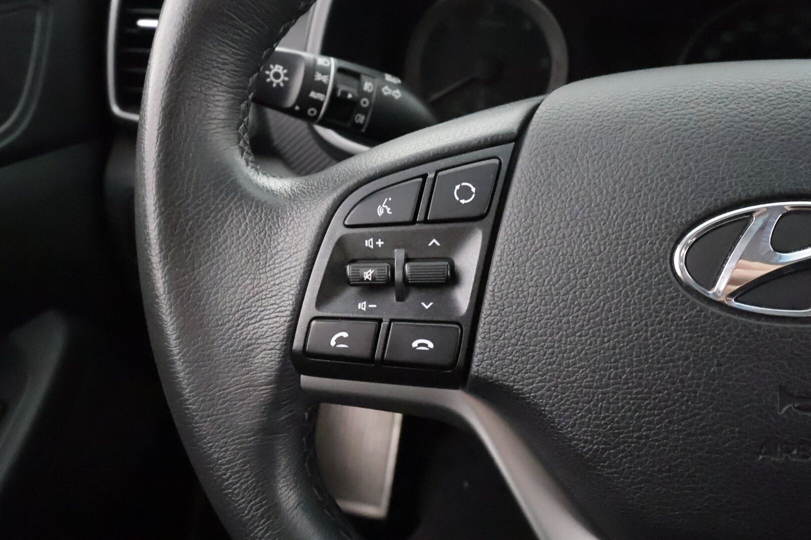 Hyundai Tucson 2020 1,6 CRDi 136 hv 48V hybrid 7-DCT-aut Comfort - | Vakionopeudensäädin | P-kamera+tutka |  Vetokoukku | Lohko+Sisä | Navi | LED | Keyless | Ratinlämmitin | Apple&Android carplay |