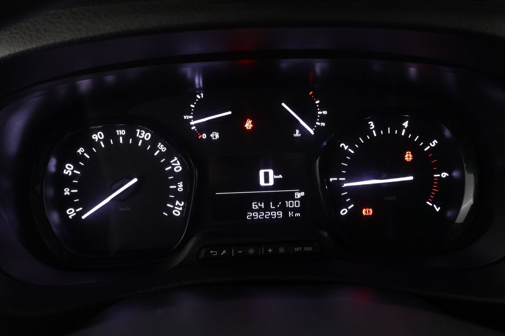 Toyota Proace Verso 2017 Active L1 1,6 D 115 - Vakkari / Kahdet renkaat / Hyvin huollettu / Vetokoukku - KORKO VAIN 3,99 %