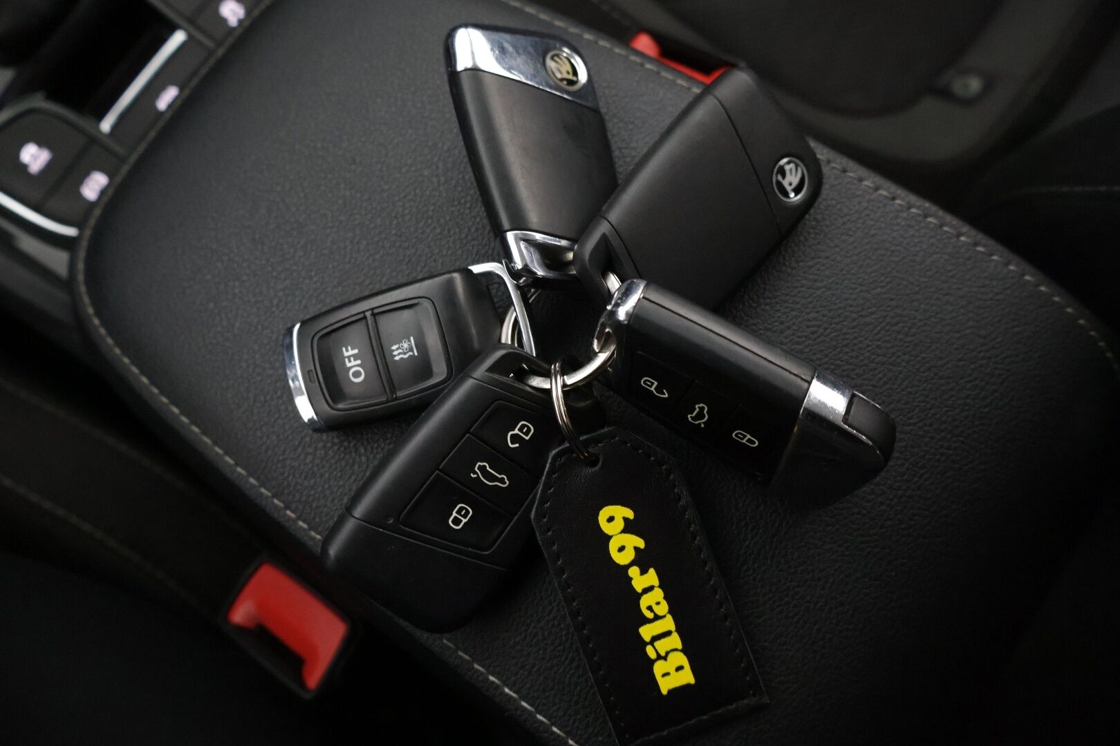 Skoda Kodiaq 2017 1,4 TSI ACT Ambition DSG Autom. / Webasto / Koukku / Tutkat / Sähkökontti - Suomi auto / Vakionopeudensäädin / AppleCarPlay / LED ajovalot / Lämmitettävä ohjauspyörä