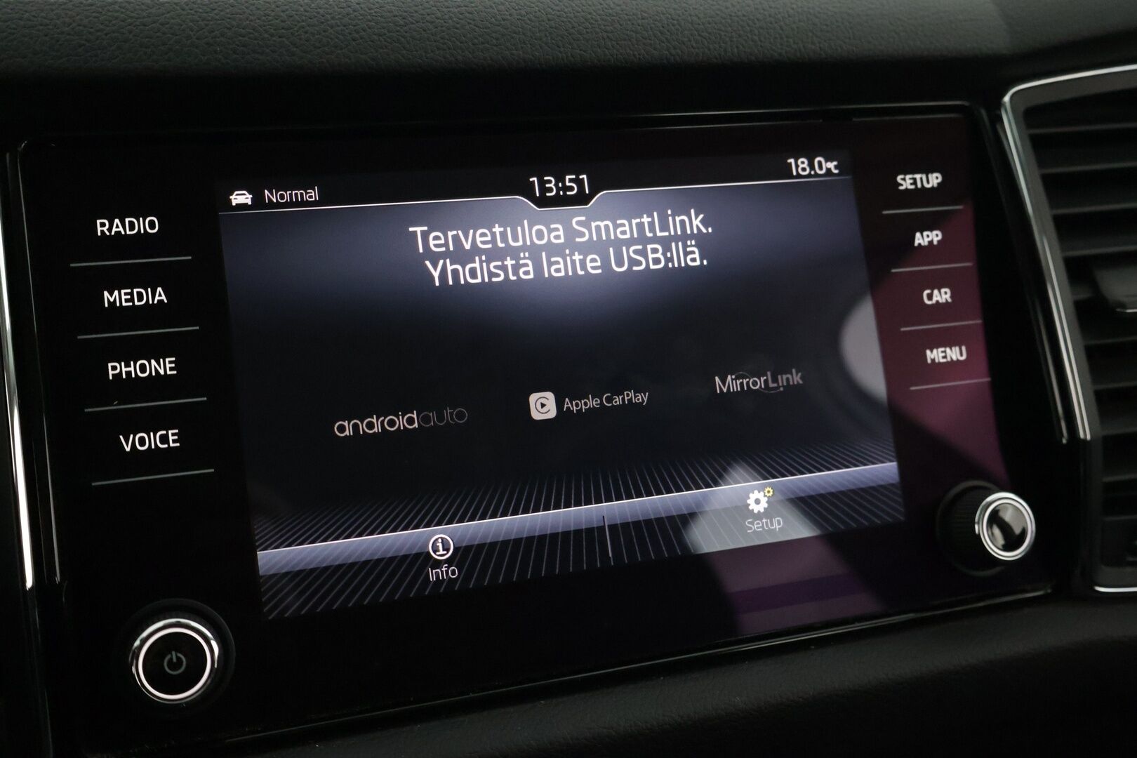 Skoda Kodiaq 2017 1,4 TSI ACT Ambition DSG Autom. / Webasto / Koukku / Tutkat / Sähkökontti - Suomi auto / Vakionopeudensäädin / AppleCarPlay / LED ajovalot / Lämmitettävä ohjauspyörä