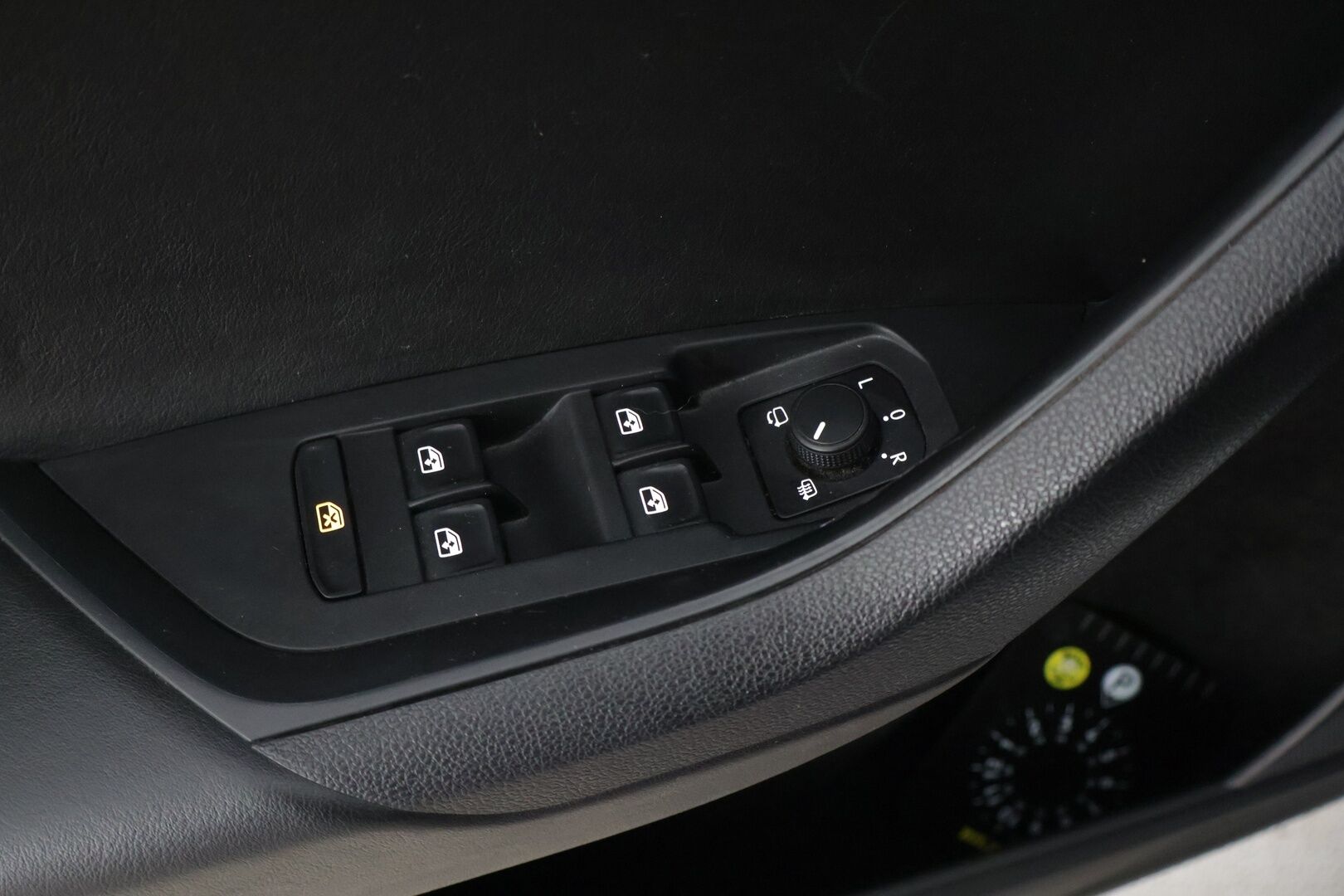 Skoda Kodiaq 2017 1,4 TSI ACT Ambition DSG Autom. / Webasto / Koukku / Tutkat / Sähkökontti - Suomi auto / Vakionopeudensäädin / AppleCarPlay / LED ajovalot / Lämmitettävä ohjauspyörä