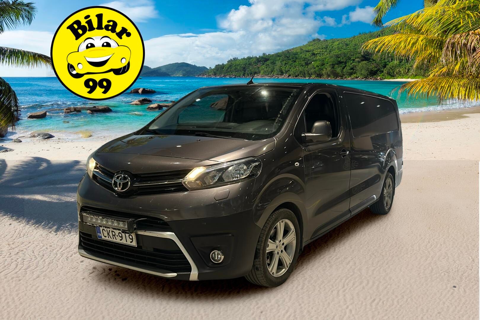 Toyota Proace 2018 L2 2,0 D 120 / Webasto / 270º Kamera / Mirrorlink / BLIS / Navi - Huippuvarusteltu Proace hyvillä Nokian kesä- ja talvirenkailla!
