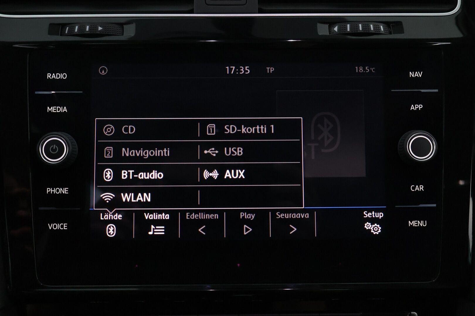 Volkswagen Golf 2017 Variant Highline 2,0 TDI 110 kW (150 hv) DSG-automaatti - Suomiauto / Webasto / Adapt.Vakkari / Peruutuskamera / Kangas-Alcantara / Digimittaristo / KeylessGo / Apple&Android / Hyvät Varusteet!