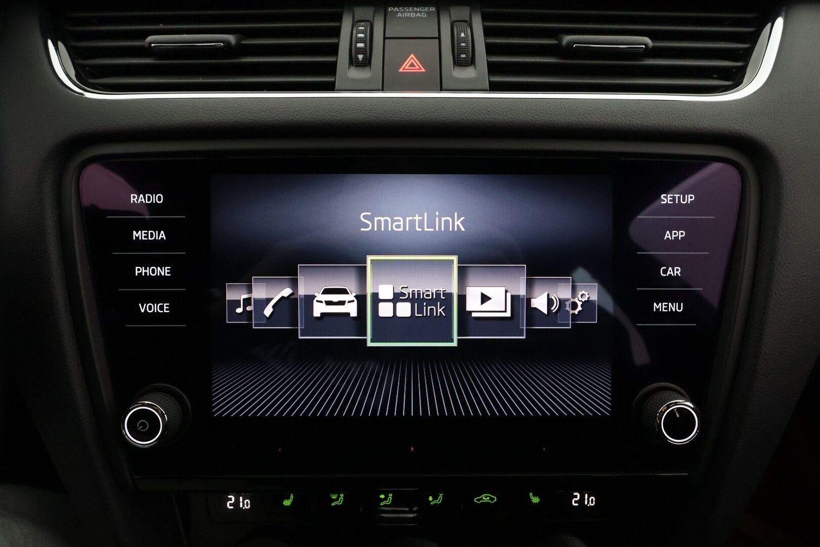 Skoda Octavia 2018 Combi 2,0 TSI RS DSG Autom. * Facelift / Webasto / Adapt.Vakkari / Peruutuskamera / LED / BLIS / KeylessGo - Suomi-auto / Kahdet renkaat - HULLUT JOULUT KORKOTARJOUS 2,49% 