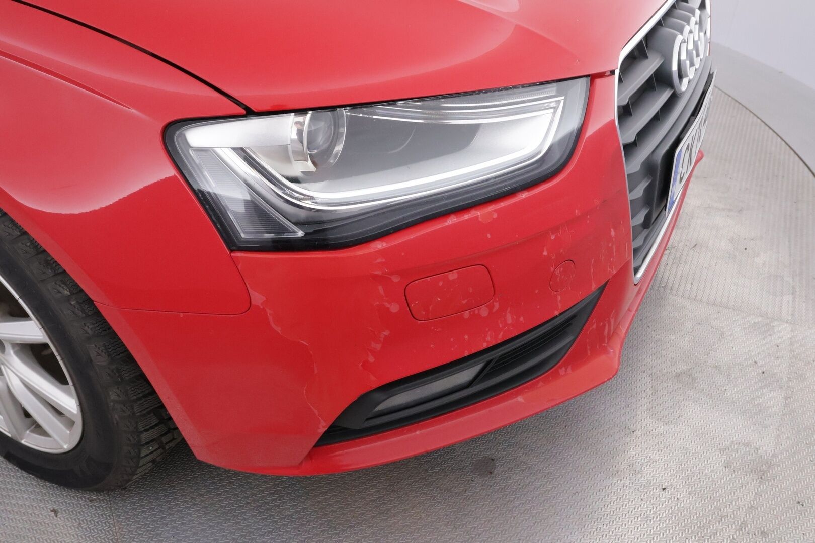 Audi A4 2012 Avant 2,0 TDI 120 kW *Myydään Huutokaupat.comissa!* - | LED | Vähän ajettu! | Siisti! | Vakkari | Keyless | Tutkat | 2x Avaimet sekä renkaat! | HUUTOKAUPAT.COM! |