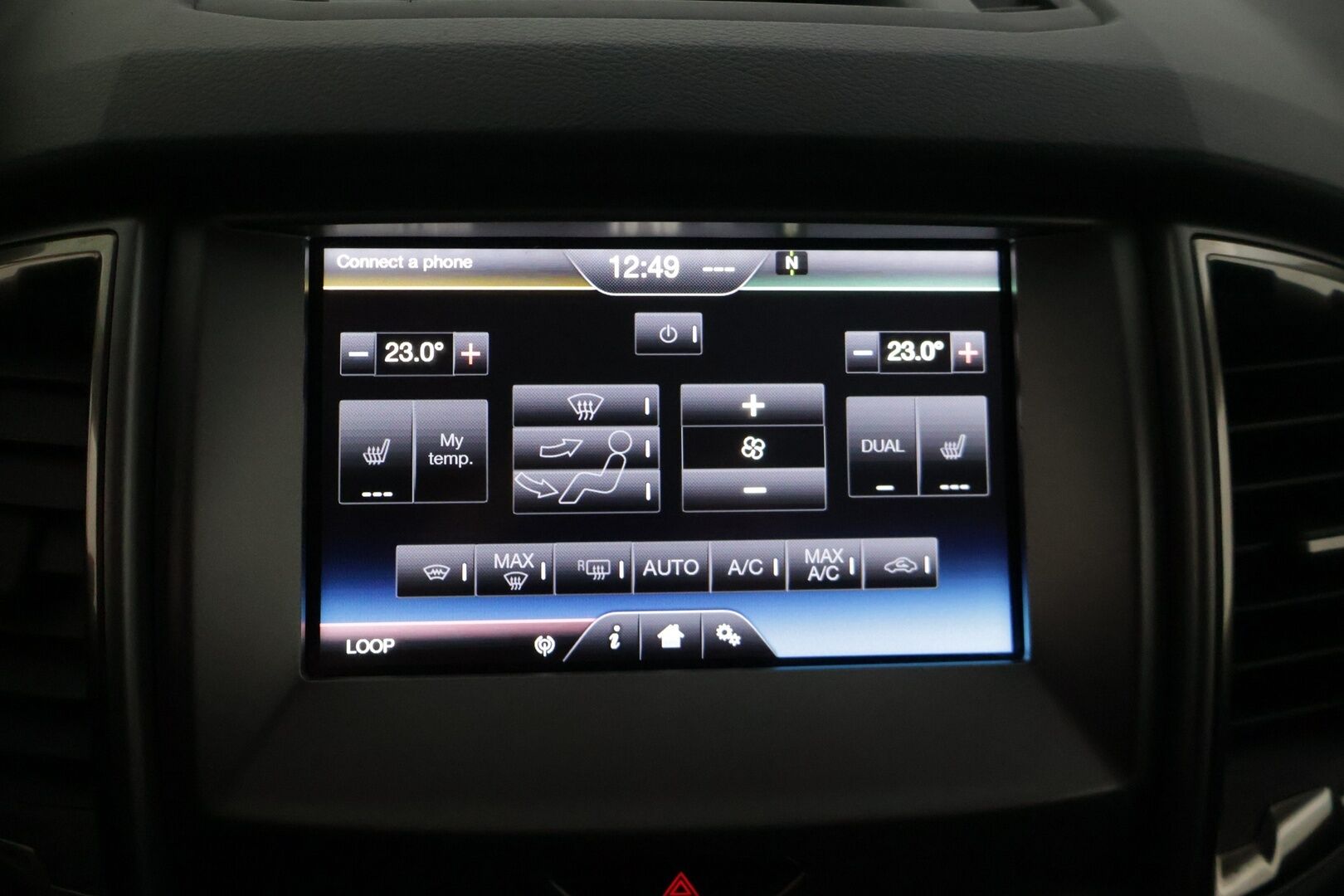 Ford Ranger 2017 Double Cab 3,2TDCi 200 hv Limited 4x4 * Vetokoukku / Peruutuskamera / Lohkolämmitin / Lämm. tuulilasi / Nahkasisusta * - Rekisteröity pakettiautoksi / 3500kg vetomassa