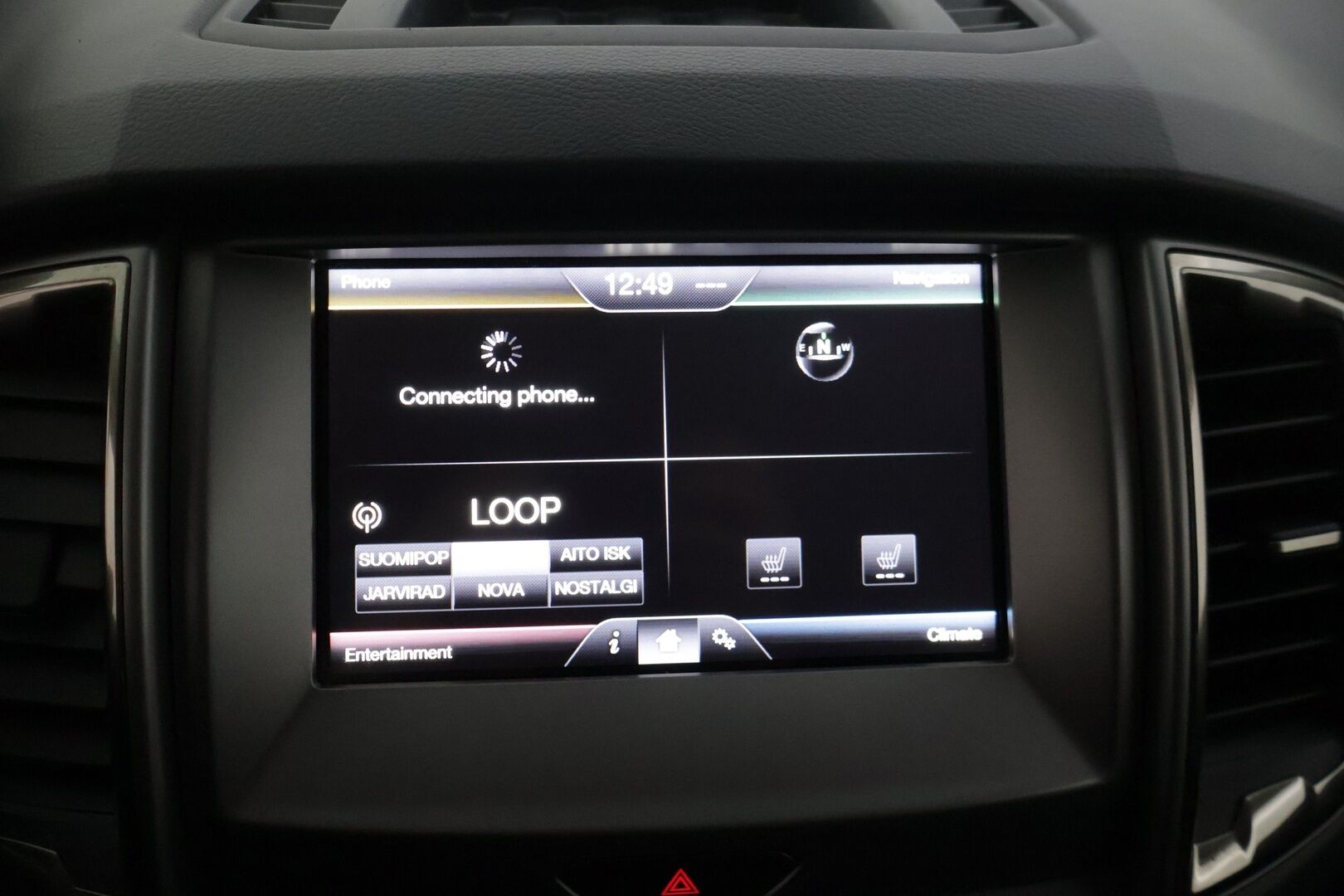 Ford Ranger 2017 Double Cab 3,2TDCi 200 hv Limited 4x4 * Vetokoukku / Peruutuskamera / Lohkolämmitin / Lämm. tuulilasi / Nahkasisusta * - Rekisteröity pakettiautoksi / 3500kg vetomassa