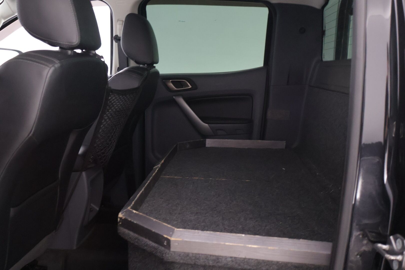 Ford Ranger 2017 Double Cab 3,2TDCi 200 hv Limited 4x4 * Vetokoukku / Peruutuskamera / Lohkolämmitin / Lämm. tuulilasi / Nahkasisusta * - Rekisteröity pakettiautoksi / 3500kg vetomassa