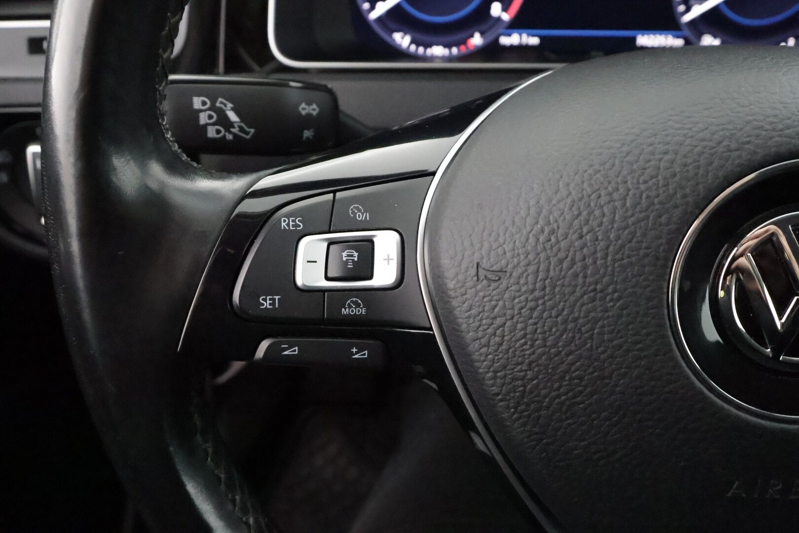 Volkswagen Golf 2017 Variant Highline 1,4 TSI 110 kW (150 hv) DSG-automaatti - | ACC | Webasto | Koukku | Digimittaristo | P.kamera | Navi | LED | Keyless | Apple & Android | Front Assist | 2x renkaat aluin | Suomiauto |