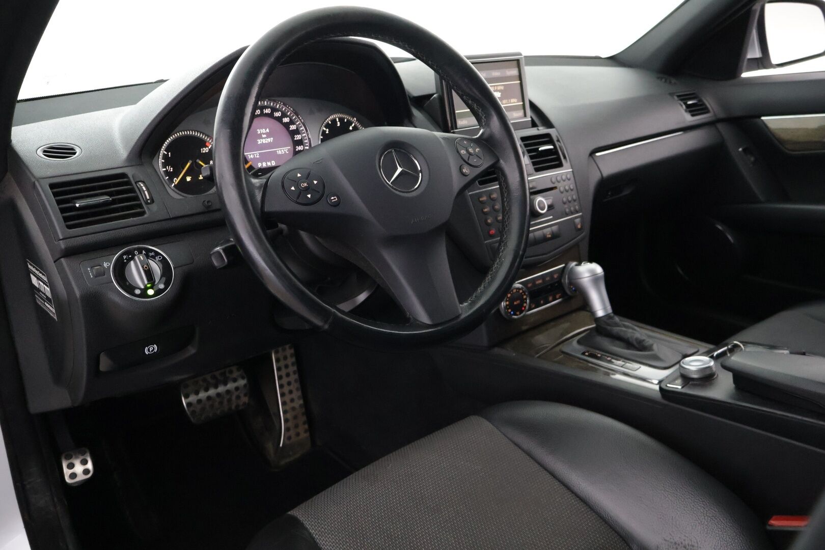 Mercedes-Benz C 2008 C 320 CDI Sedan (AA) 4ov 2987cm3 A - Myydään huutokaupat.comissa! | Vakkari | Kattoluukku | Amg styling | Hieno! - KORKO VAIN 3,99 %