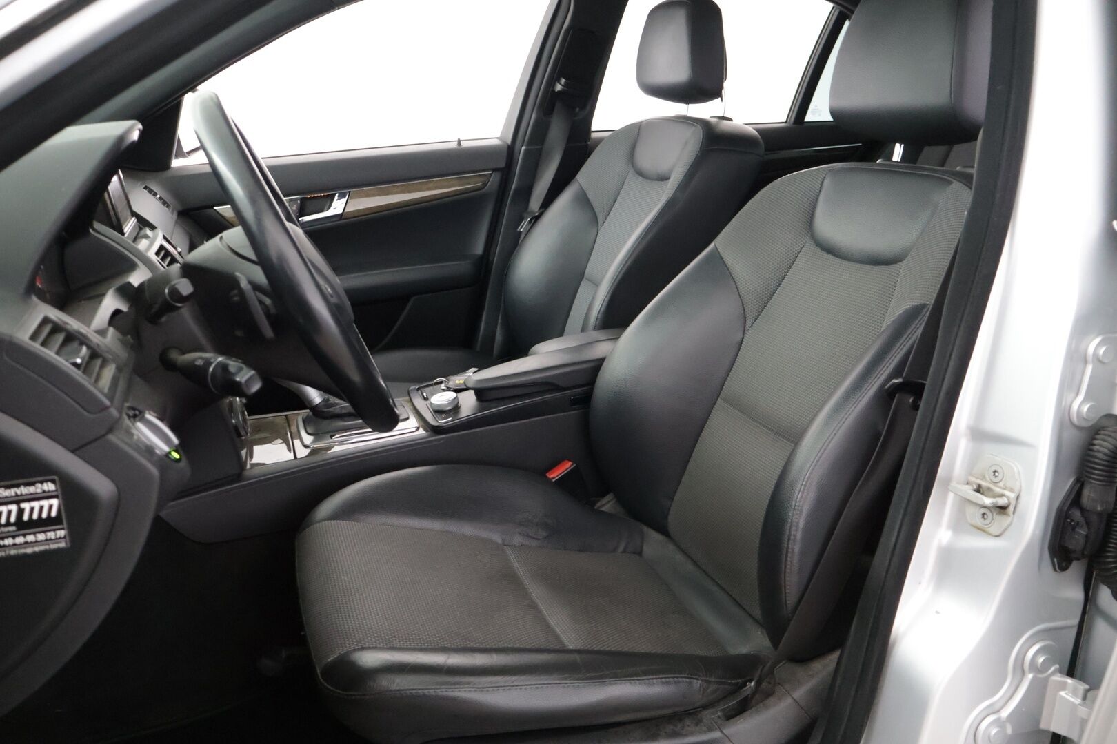 Mercedes-Benz C 2008 C 320 CDI Sedan (AA) 4ov 2987cm3 A - Myydään huutokaupat.comissa! | Vakkari | Kattoluukku | Amg styling | Hieno! - KORKO VAIN 3,99 %