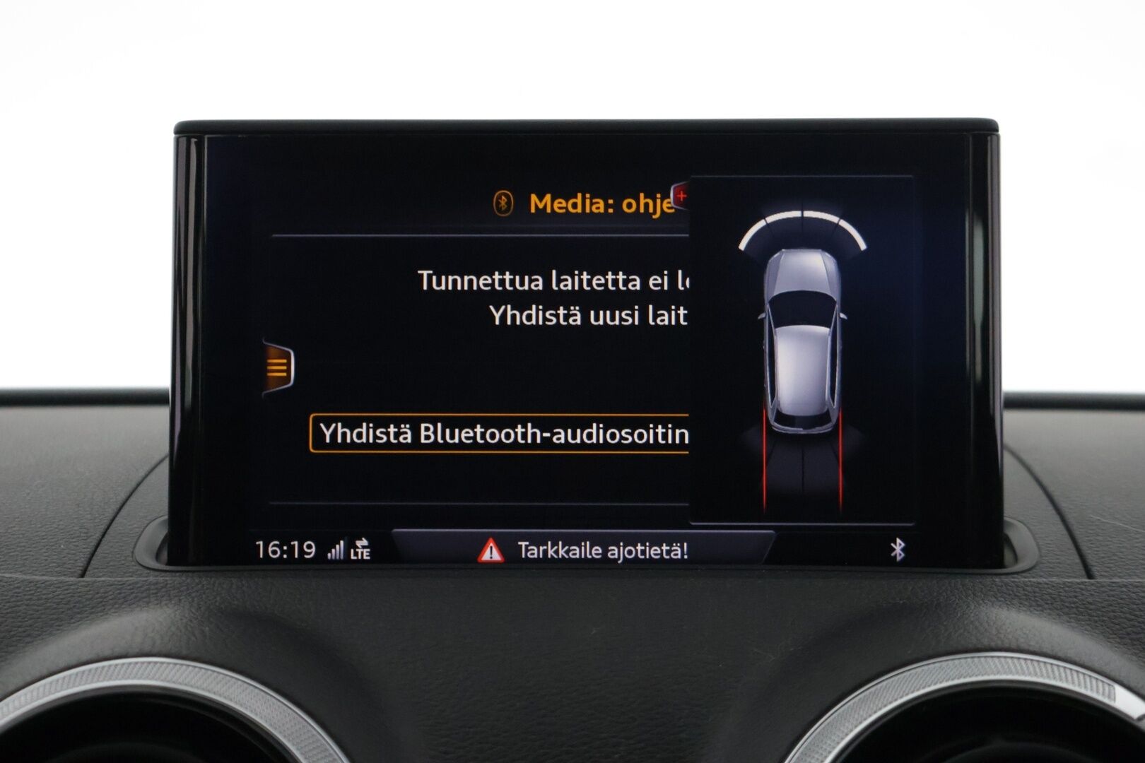 Audi A3 2018 A3 Sportback Business - Suomi-Auto / Siisti! / Vakkari / Nahka-Alcantara - HULLU BLACKWEEK KORKOTARJOUS 2,49%