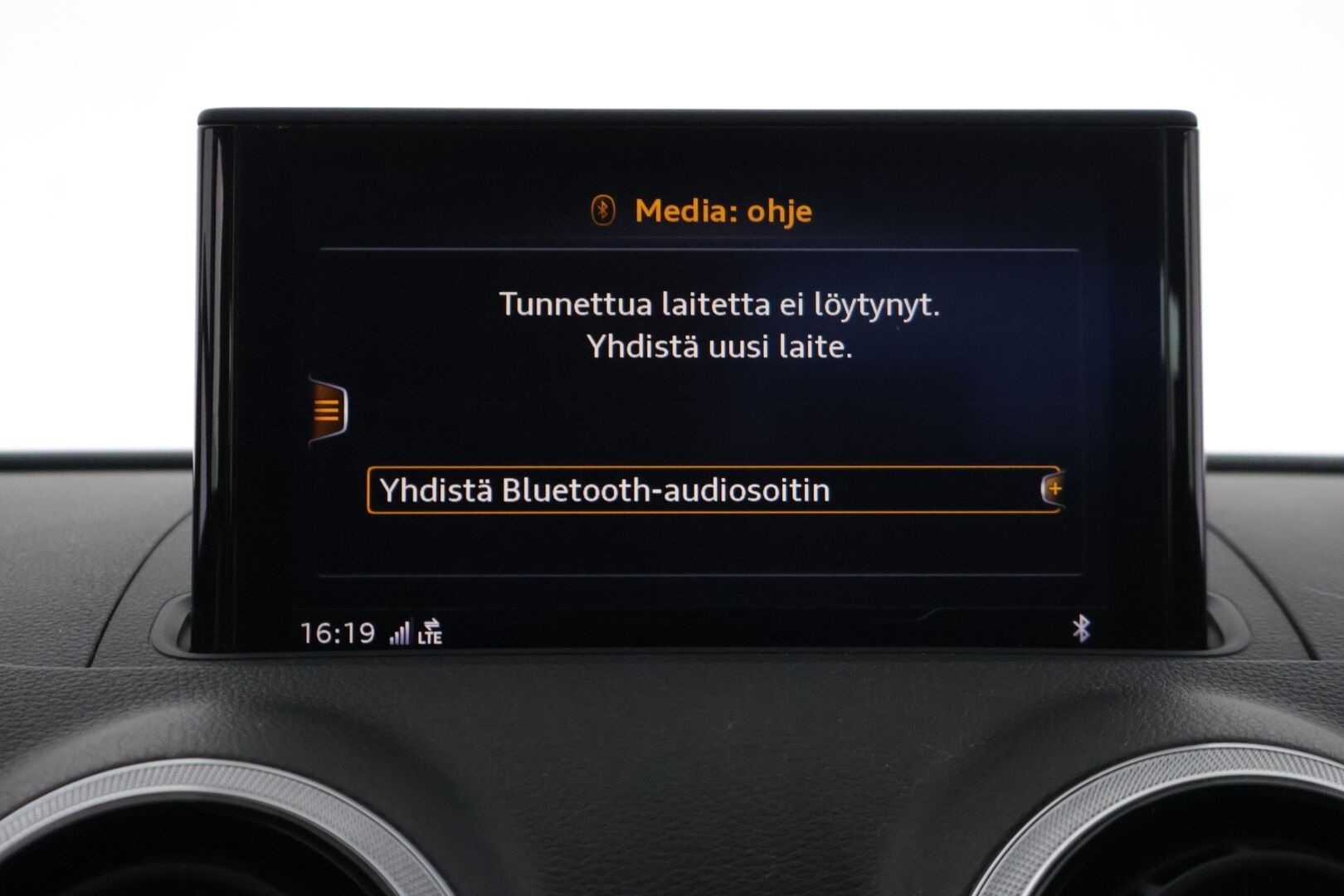 Audi A3 2018 1.6 TDI Sportback Business ** Suomi-Auto / Siisti! / Vakkari / Nahka-Alcantara - Taloudellinen / Facelift / Huippu renkaat - HULLUT AVAJAISHULINAT KORKOTARJOUS 3,29 %