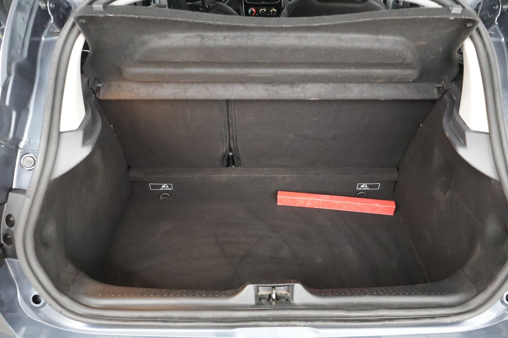 Renault Clio 2018 1,2 16v 75 Limited * Vakionopeudensäädin / Bluetooth / Ilmastointi * - 2x Renkaat / Juuri huollettu!