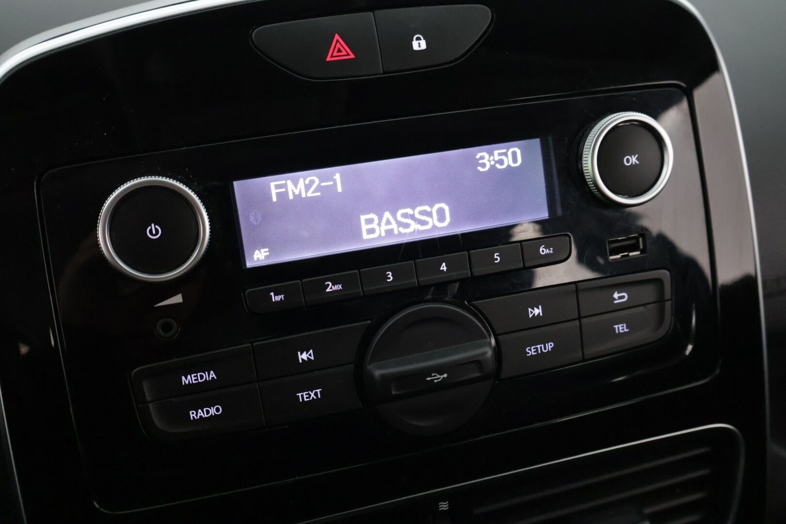 Renault Clio 2018 1,2 16v 75 Limited * Vakionopeudensäädin / Bluetooth / Ilmastointi * - 2x Renkaat / Juuri huollettu!