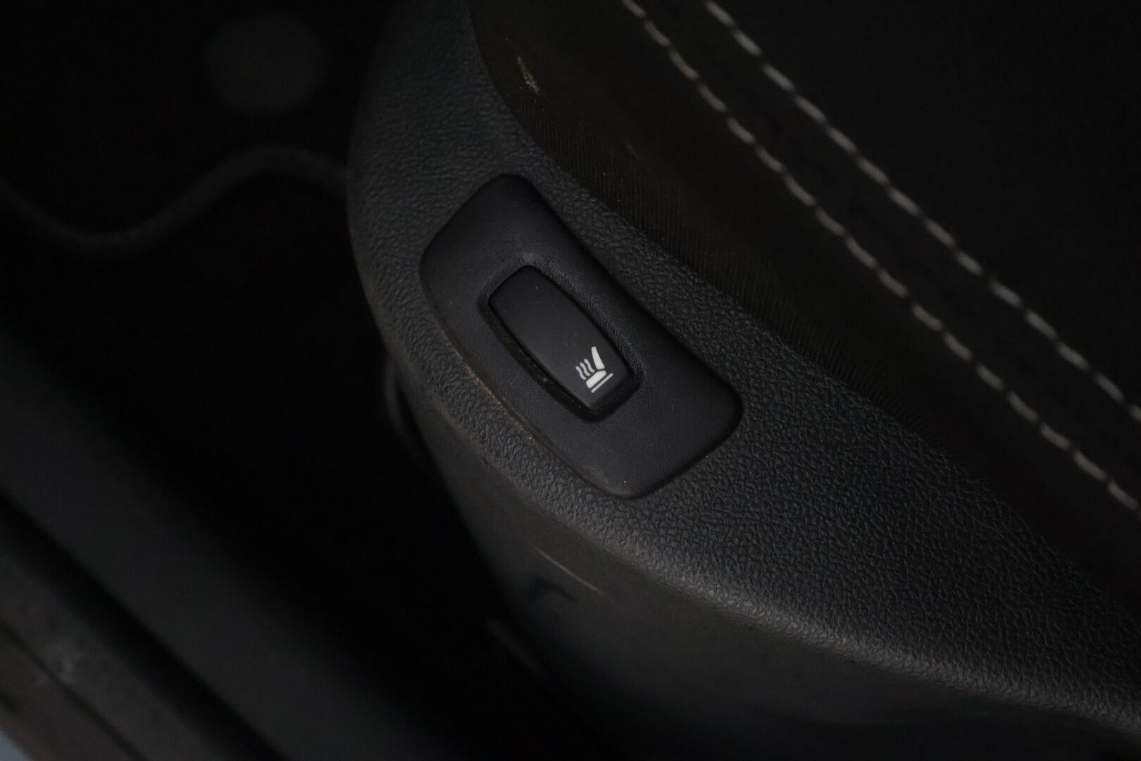 Renault Clio 2018 1,2 16v 75 Limited * Vakionopeudensäädin / Bluetooth / Ilmastointi * - 2x Renkaat / Juuri huollettu!