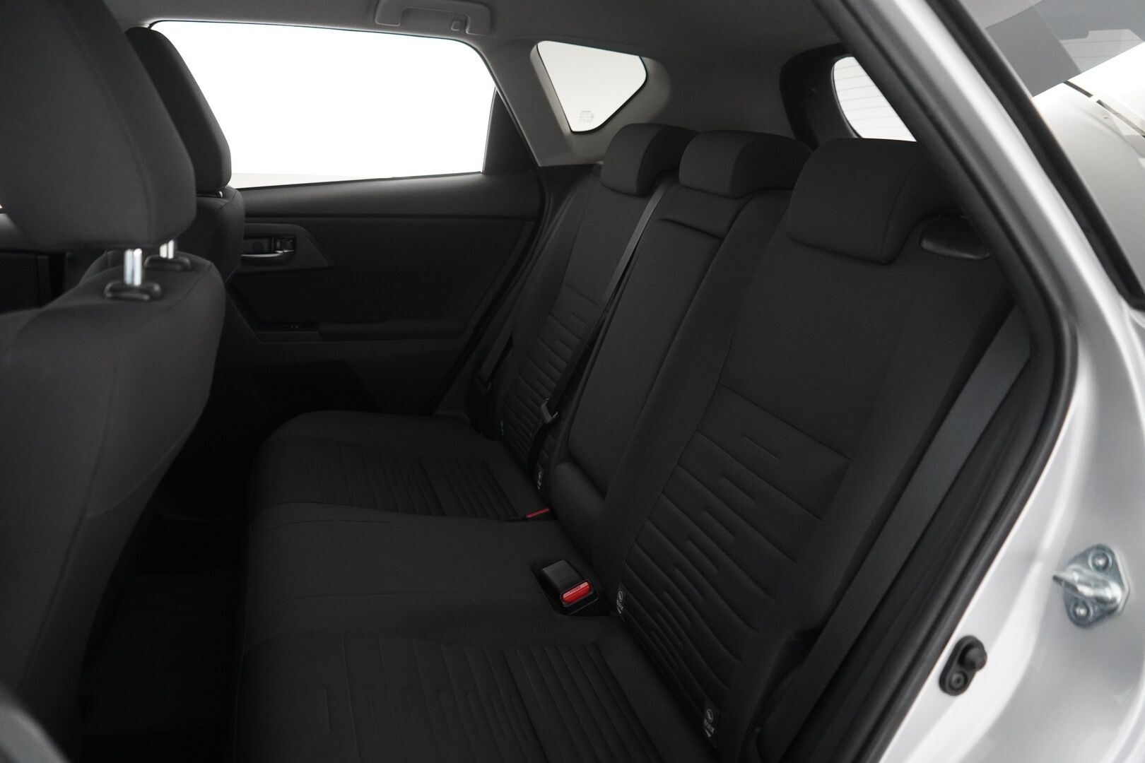 Toyota Auris 2017 1,8 Hybrid Active Edition - Suomi-auto / Kahdet renkaat / Ennakkomyynnissä - HULLUT VÄLIPÄIVÄT KORKOTARJOUS 2,49%