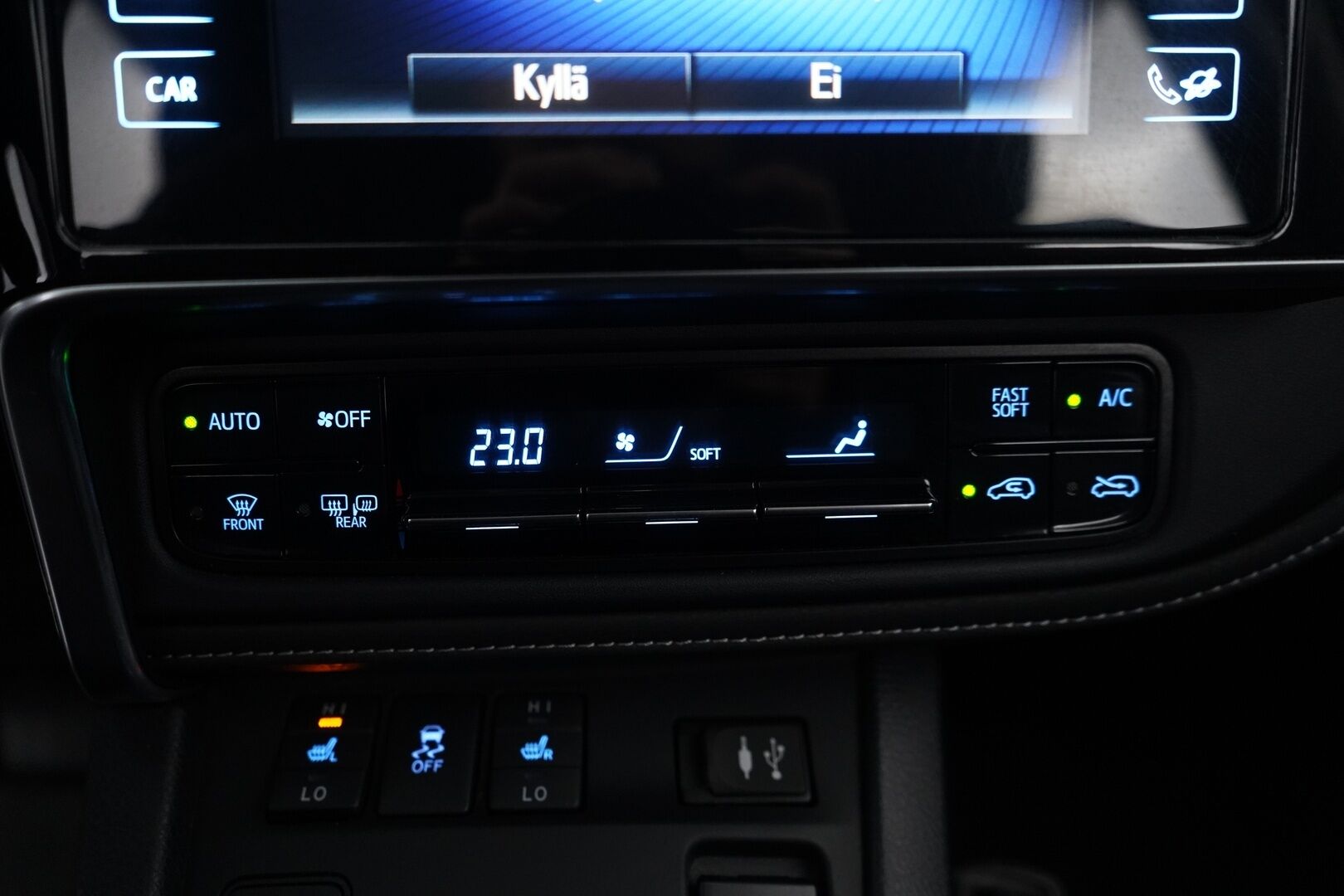 Toyota Auris 2017 1,8 Hybrid Active Edition - Suomi-auto / Kahdet renkaat / Ennakkomyynnissä - HULLUT VÄLIPÄIVÄT KORKOTARJOUS 2,49%