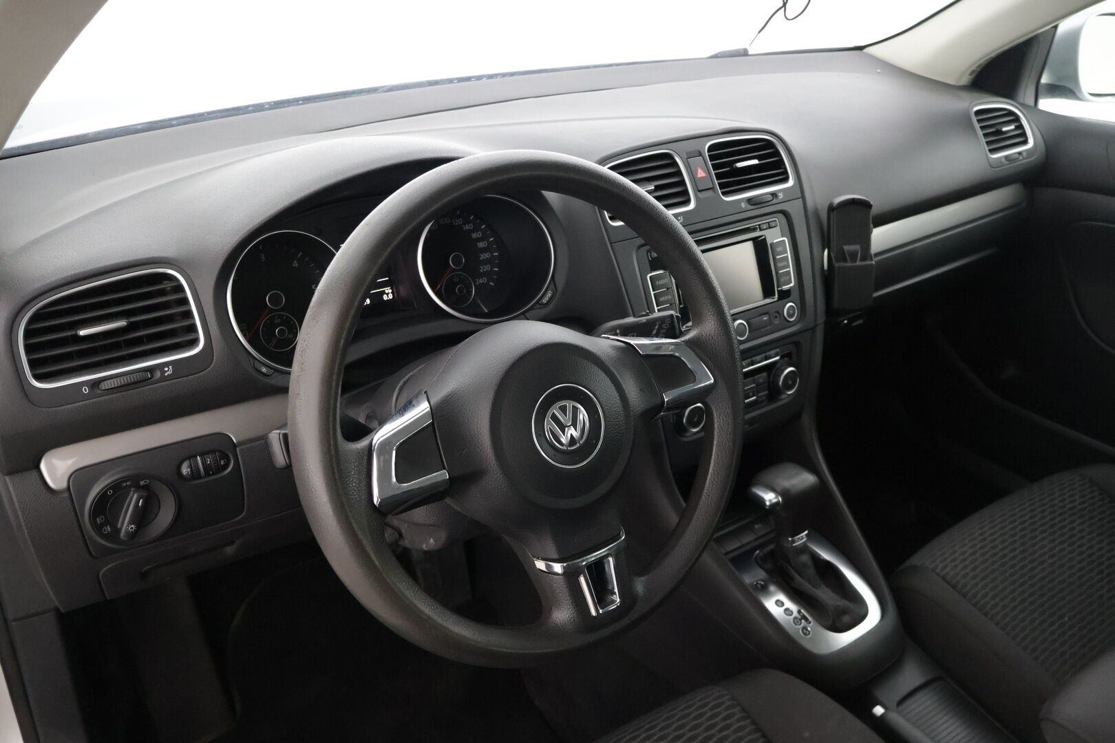 Volkswagen Golf 2010 GOLF Farmari (AC) 4ov 1598cm3 A *Myydään Huutokaupat.com*