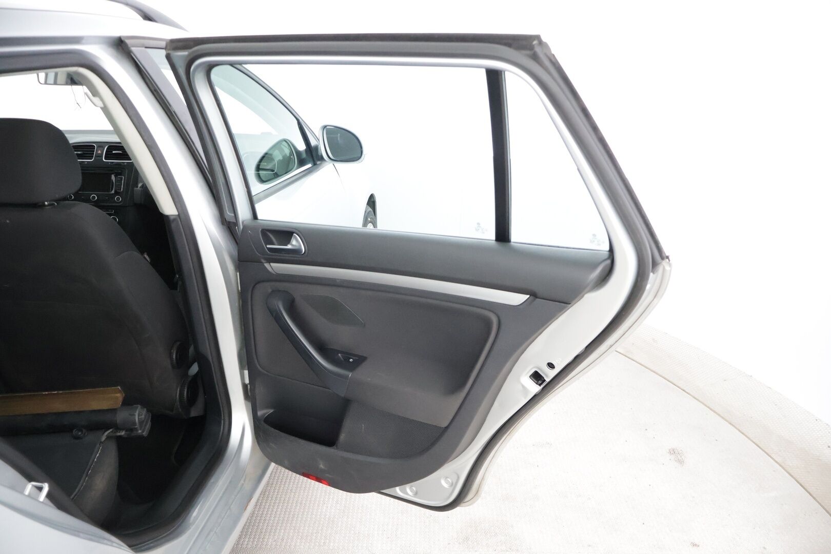 Volkswagen Golf 2010 GOLF Farmari (AC) 4ov 1598cm3 A *Myydään Huutokaupat.com*