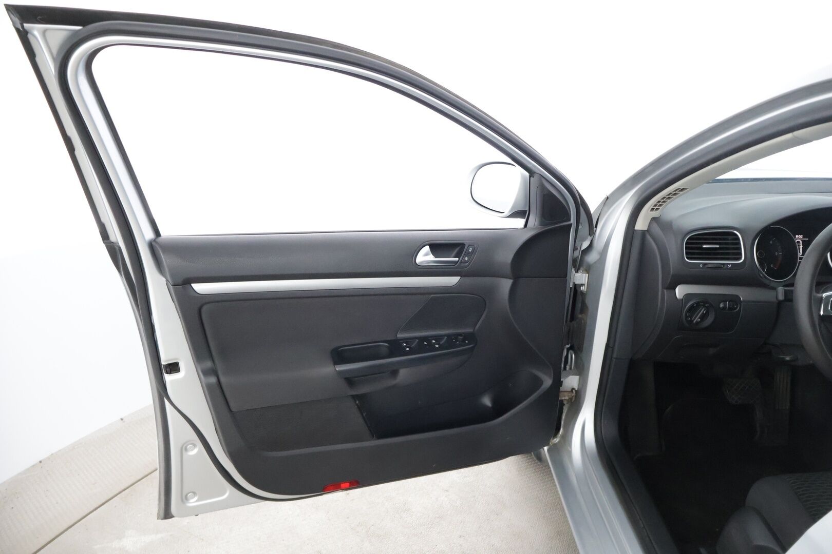 Volkswagen Golf 2010 GOLF Farmari (AC) 4ov 1598cm3 A *Myydään Huutokaupat.com*
