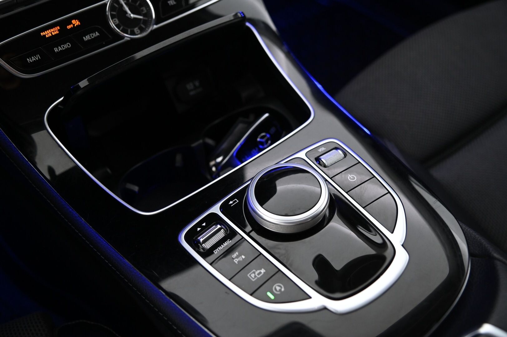 Mercedes-Benz E 2017 200 Sedan A Business *Peruutuskamera / Navi / Blis / Multibeam / Ambient* - * Siisti / 2x vanteet ja renkaat*