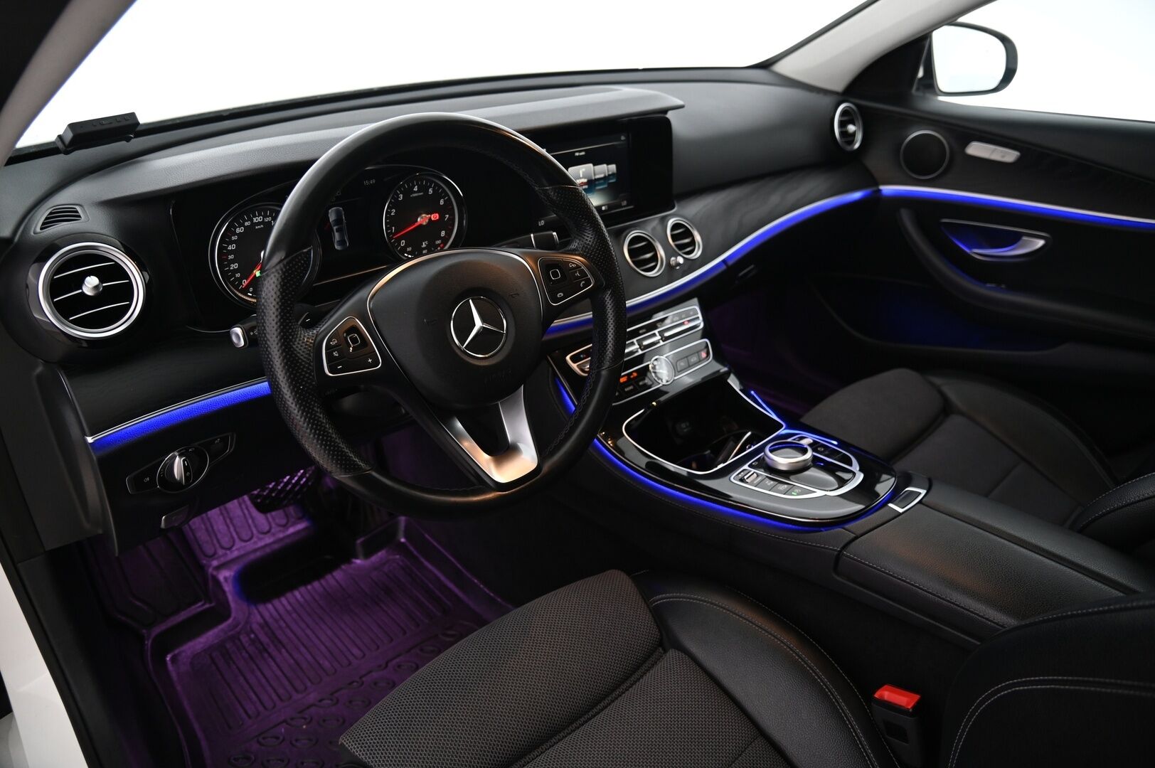 Mercedes-Benz E 2017 200 Sedan A Business *Peruutuskamera / Navi / Blis / Multibeam / Ambient* - * Siisti / 2x vanteet ja renkaat*