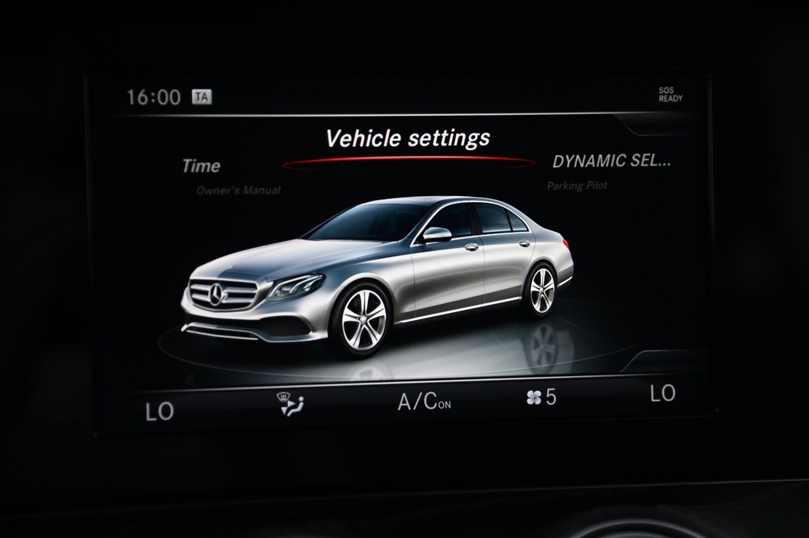 Mercedes-Benz E 2017 200 Sedan A Business *Peruutuskamera / Navi / Blis / Multibeam / Ambient* - * Siisti / 2x vanteet ja renkaat*