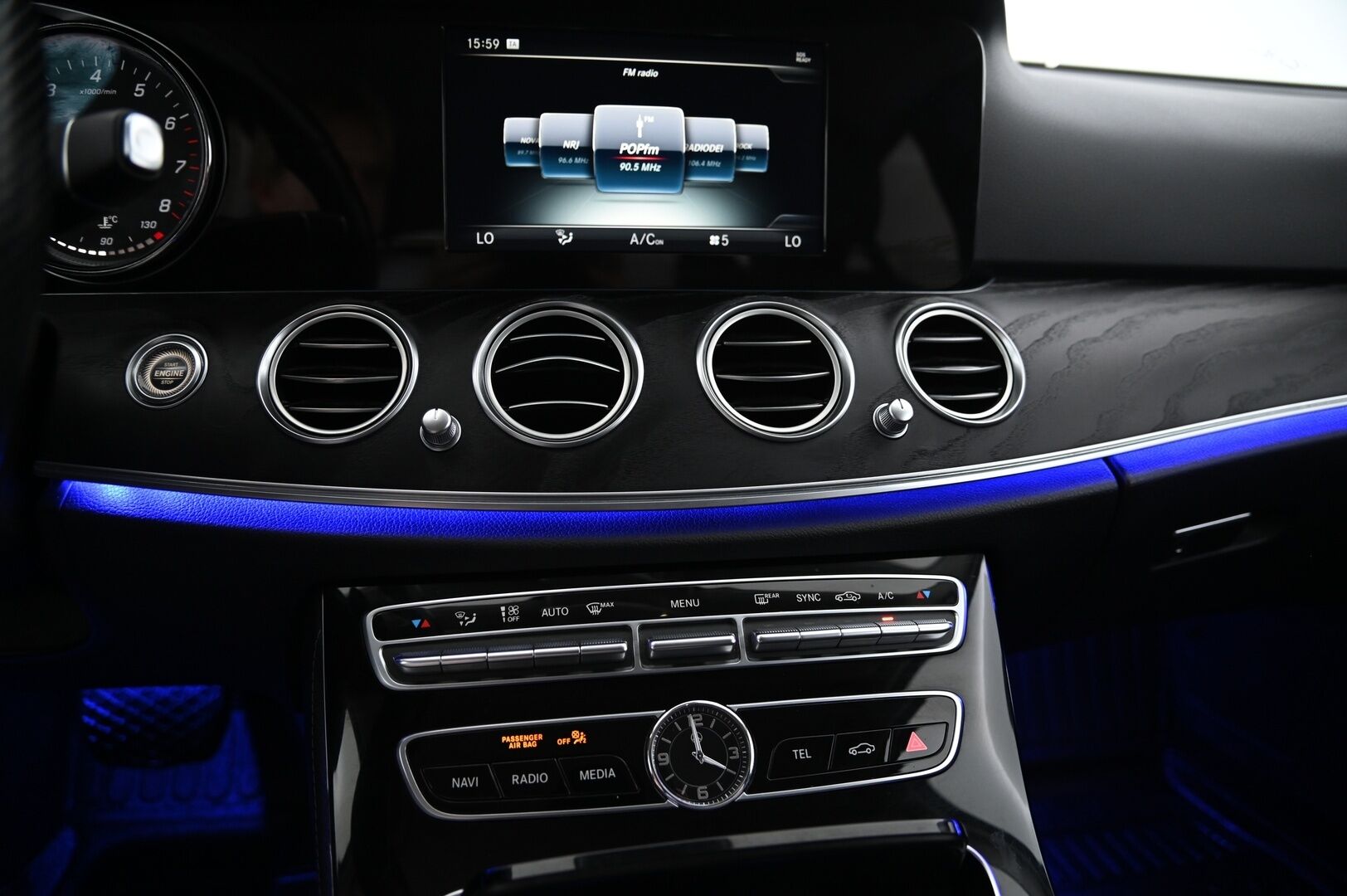 Mercedes-Benz E 2017 200 Sedan A Business *Peruutuskamera / Navi / Blis / Multibeam / Ambient* - * Siisti / 2x vanteet ja renkaat*